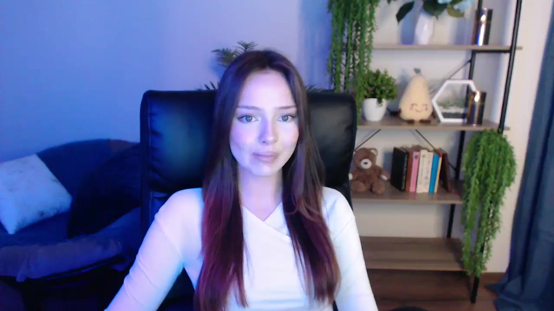 Gallery image thumbnail from KateManelli's myfreecams stream on, 03/04/2025, 13:16 image 2 of 20