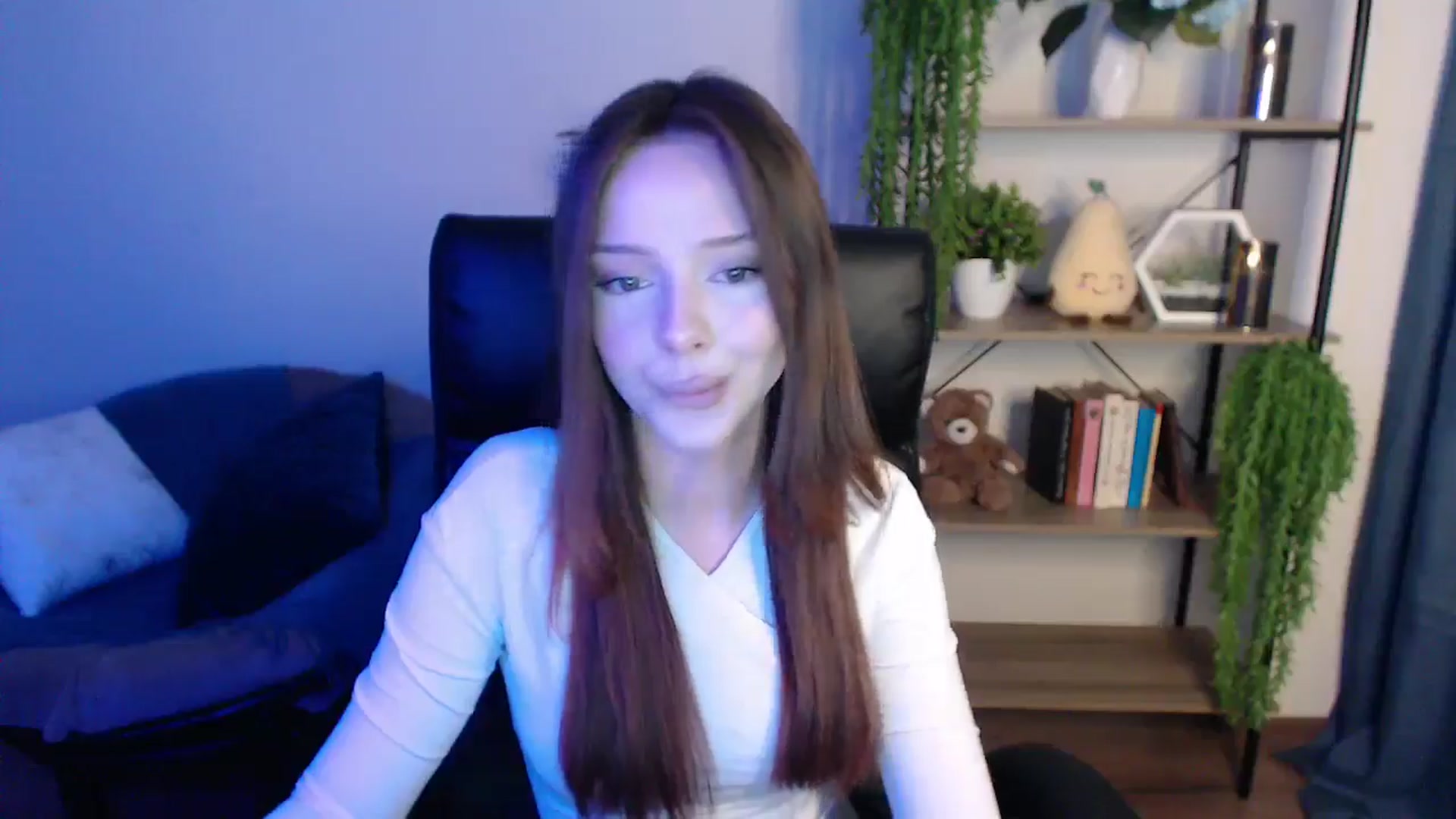 Gallery image thumbnail from KateManelli's myfreecams stream on, 03/04/2025, 13:16 image 6 of 20