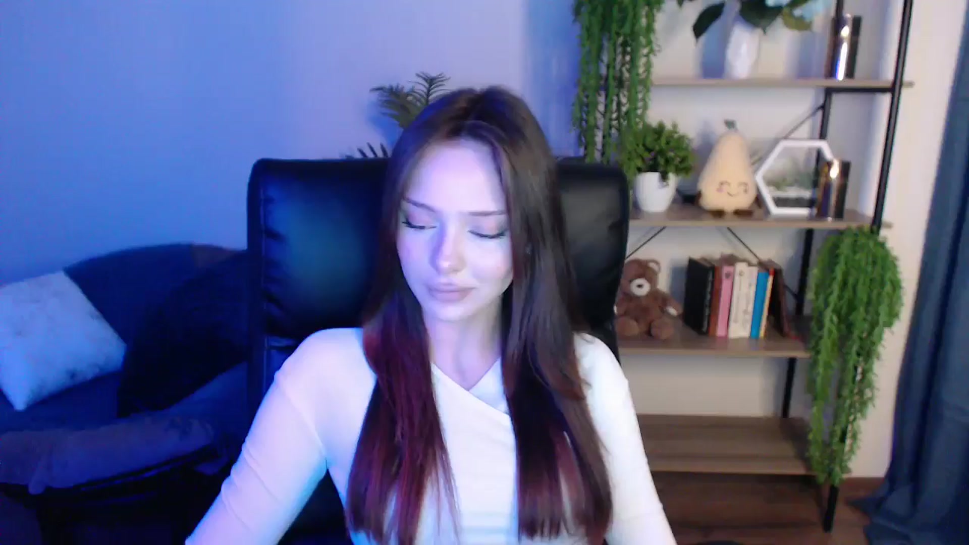 Gallery image thumbnail from KateManelli's myfreecams stream on, 03/04/2025, 13:16 image 1 of 20
