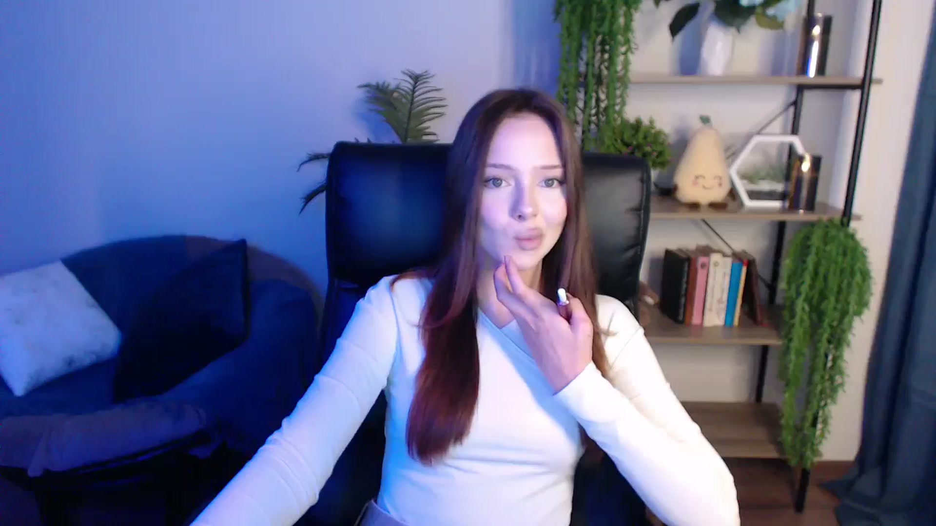 Gallery image thumbnail from KateManelli's myfreecams stream on, 03/04/2025, 13:16 image 14 of 20