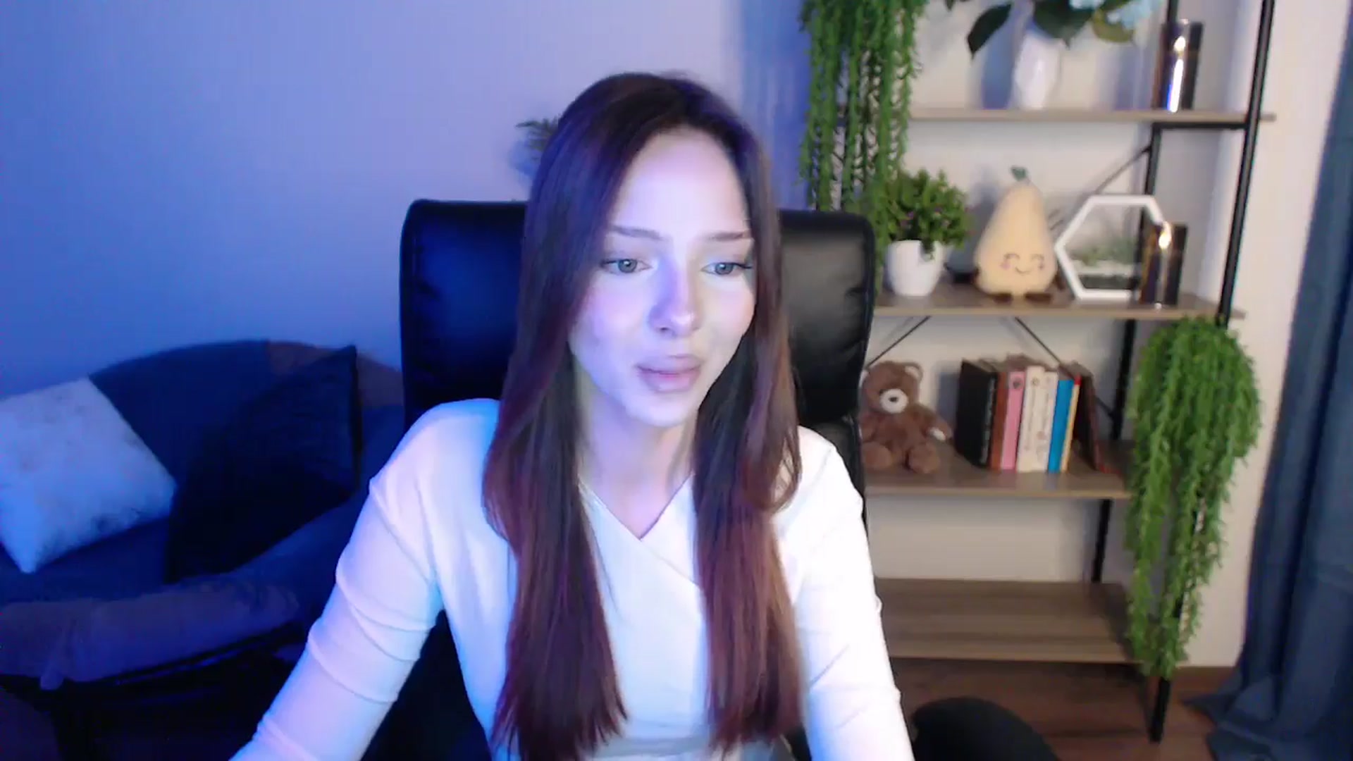 Gallery image thumbnail from KateManelli's myfreecams stream on, 03/04/2025, 13:16 image 7 of 20