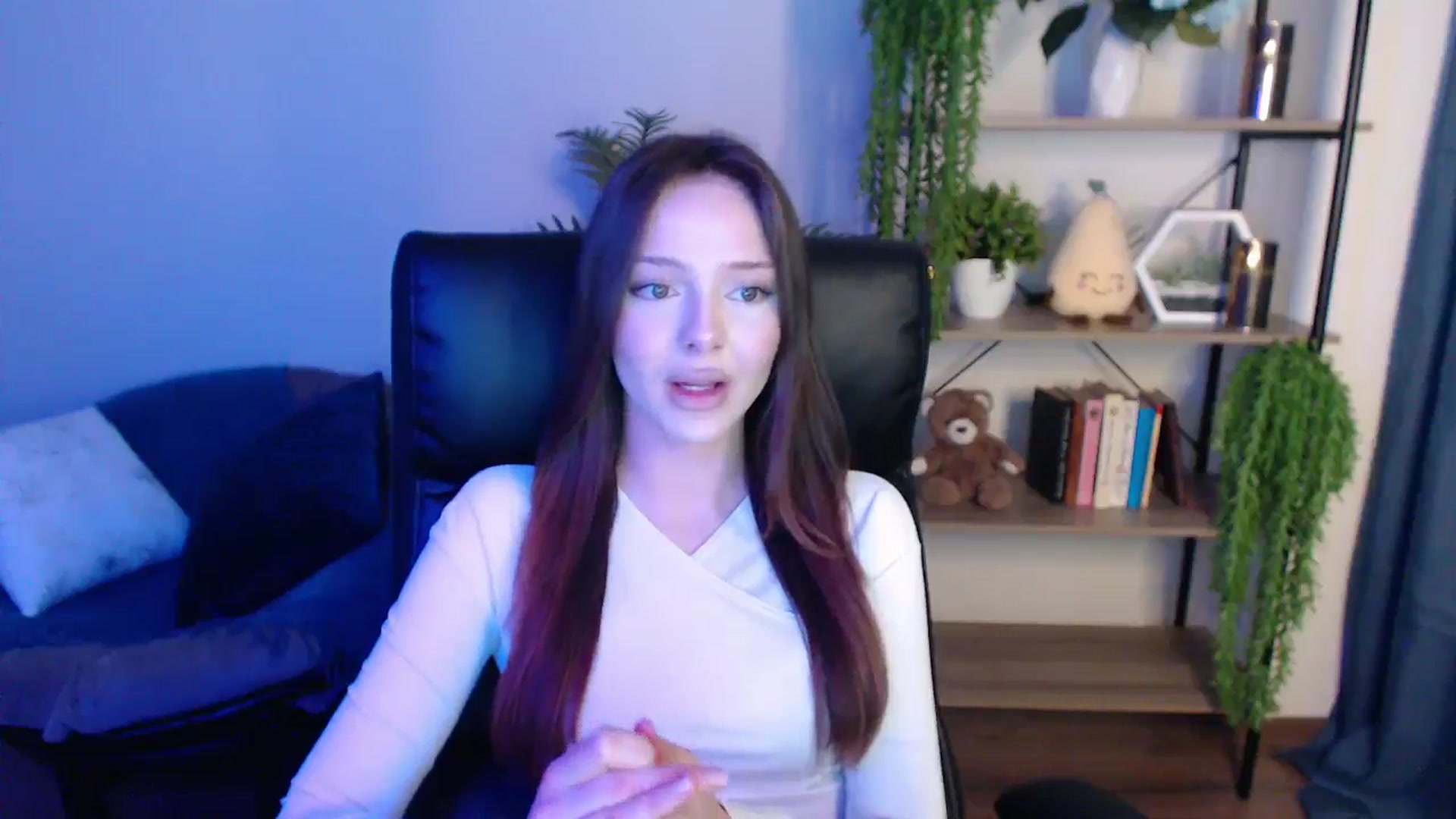 Gallery image thumbnail from KateManelli's myfreecams stream on, 03/04/2025, 13:16 image 3 of 20