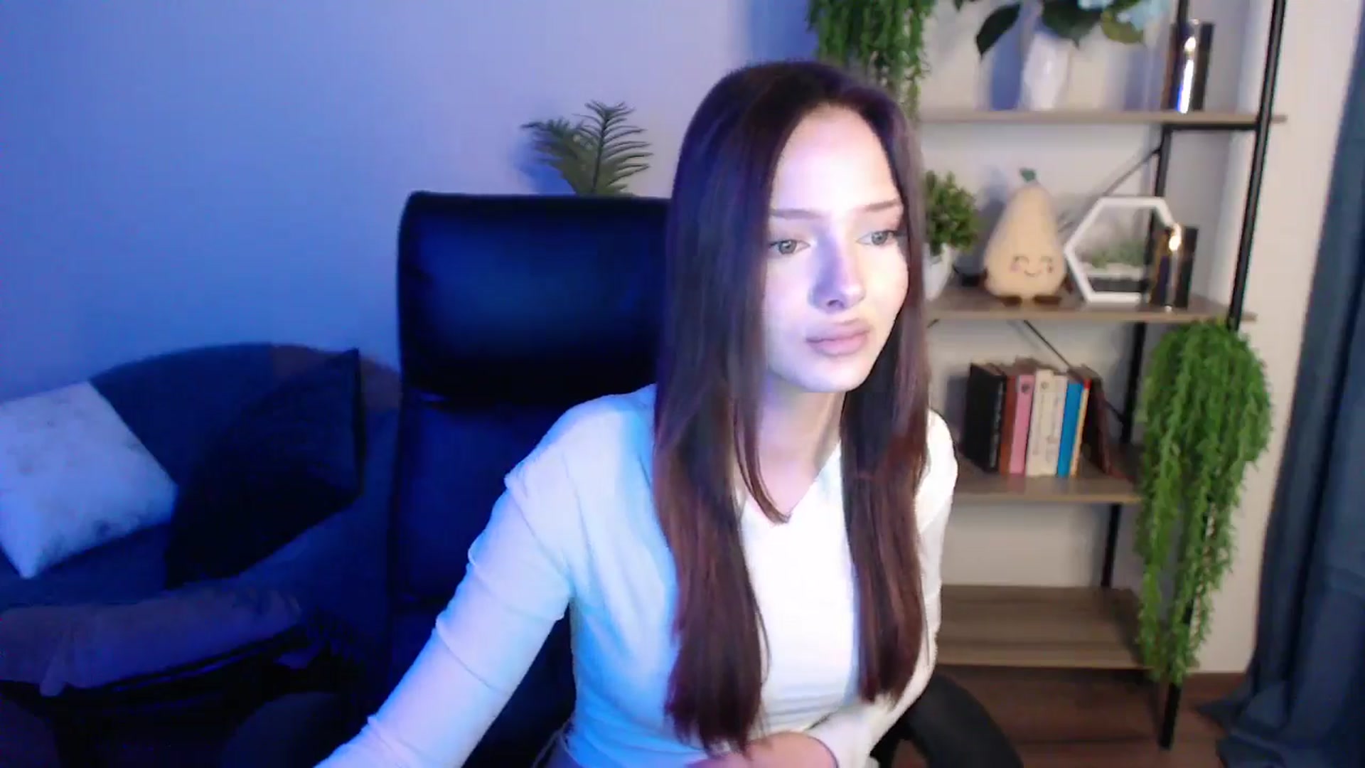 Gallery image thumbnail from KateManelli's myfreecams stream on, 03/04/2025, 13:16 image 17 of 20