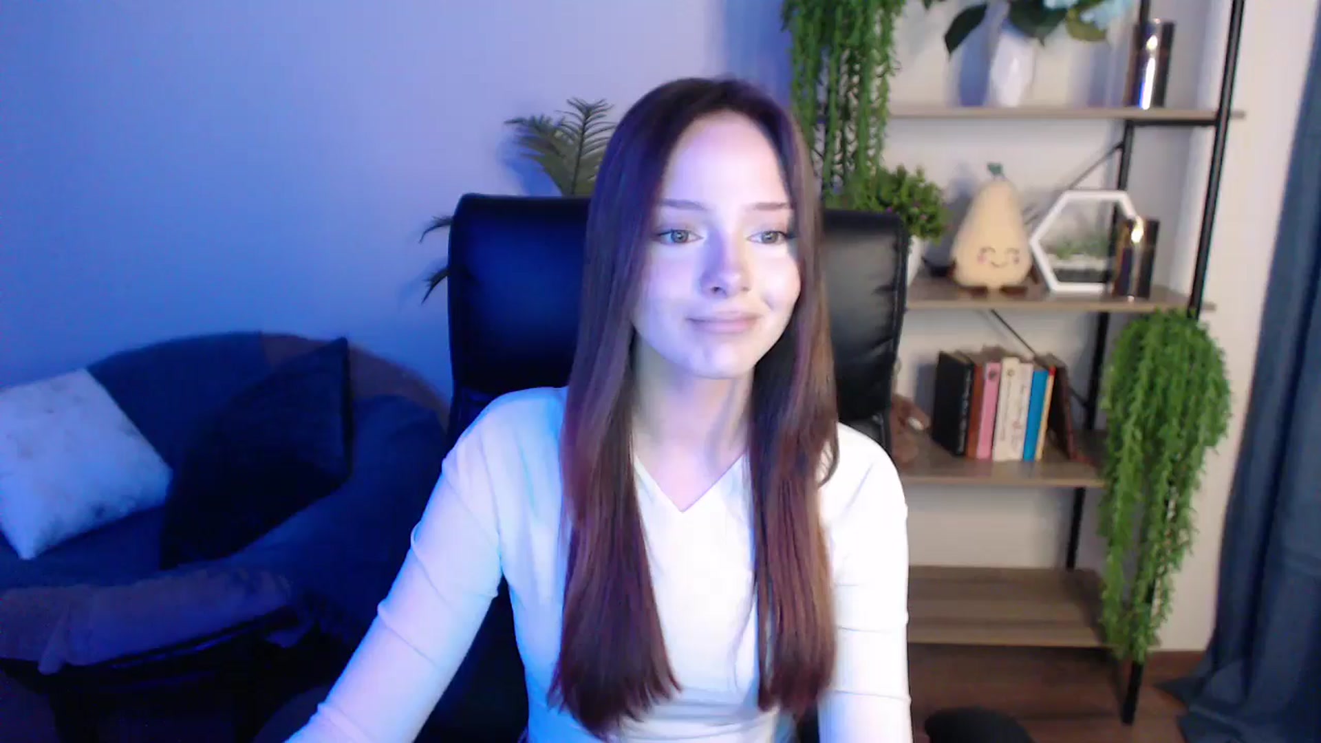 Gallery image thumbnail from KateManelli's myfreecams stream on, 03/04/2025, 13:16 image 10 of 20