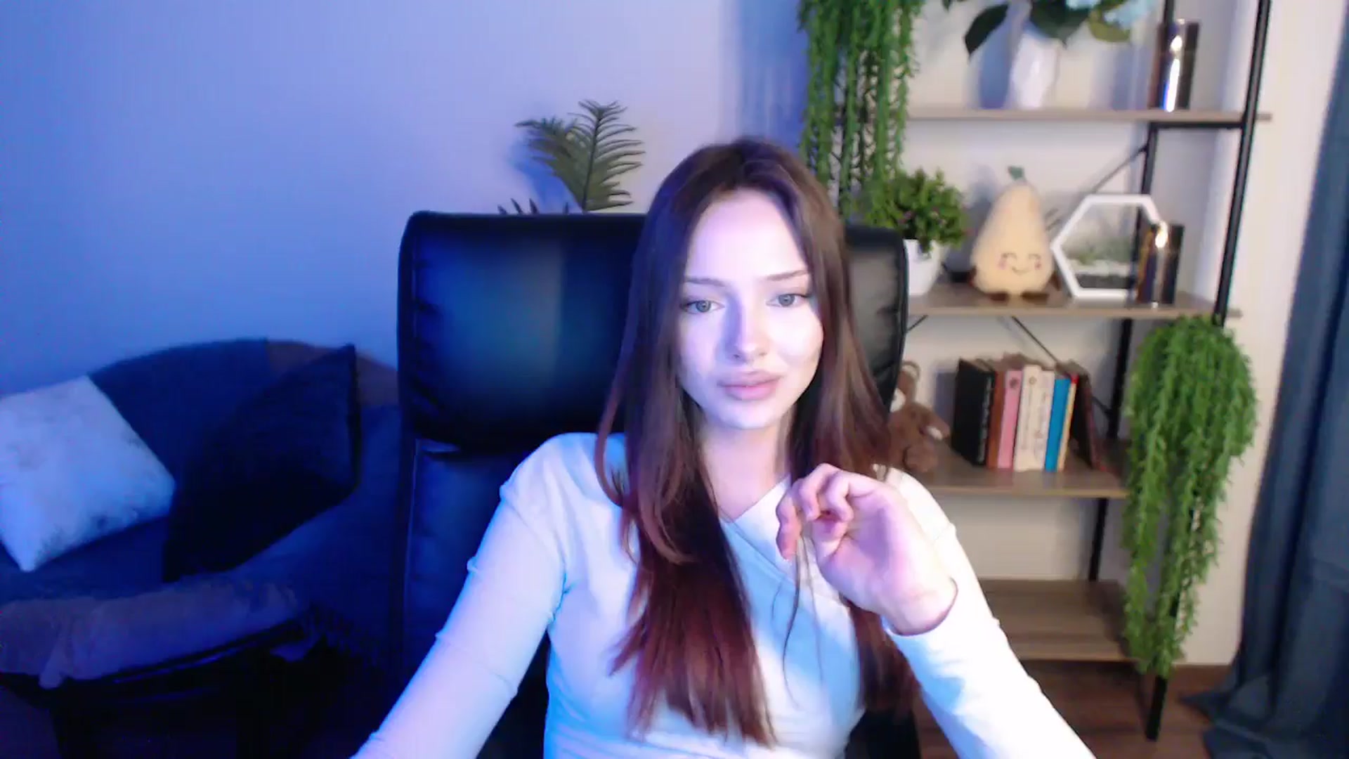 Gallery image thumbnail from KateManelli's myfreecams stream on, 03/04/2025, 13:36 image 13 of 20