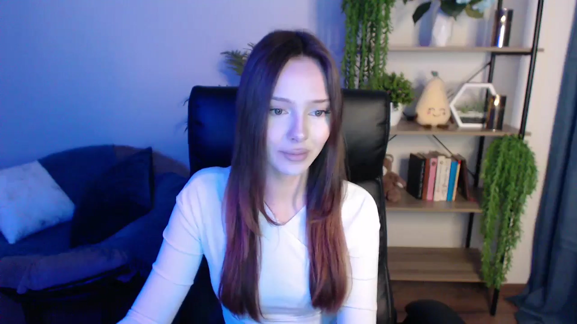Gallery image thumbnail from KateManelli's myfreecams stream on, 03/04/2025, 13:36 image 7 of 20