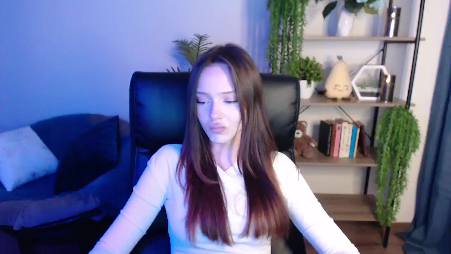 Gallery image thumbnail from KateManelli's myfreecams stream on, 03/04/2025, 13:36 image 19 of 20