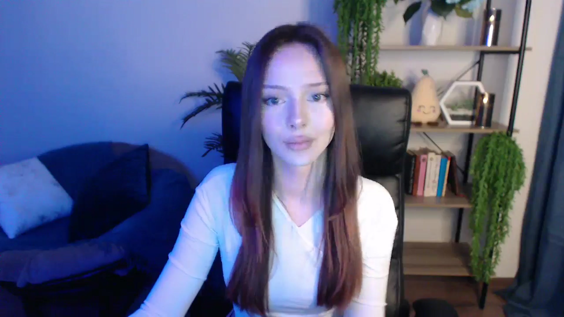 Gallery image thumbnail from KateManelli's myfreecams stream on, 03/04/2025, 13:36 image 2 of 20