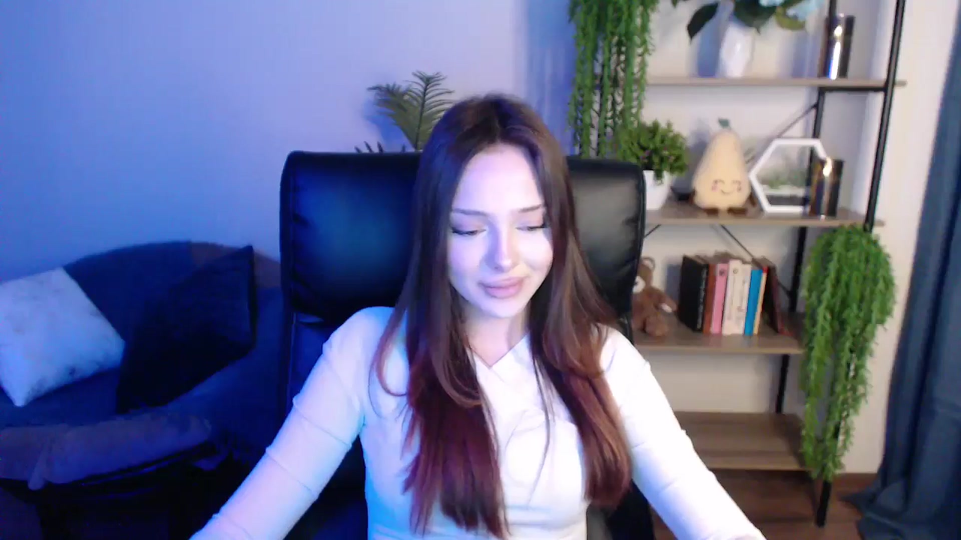 Gallery image thumbnail from KateManelli's myfreecams stream on, 03/04/2025, 13:36 image 17 of 20