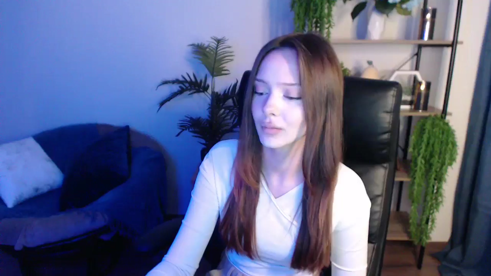 Gallery image thumbnail from KateManelli's myfreecams stream on, 03/04/2025, 13:36 image 1 of 20