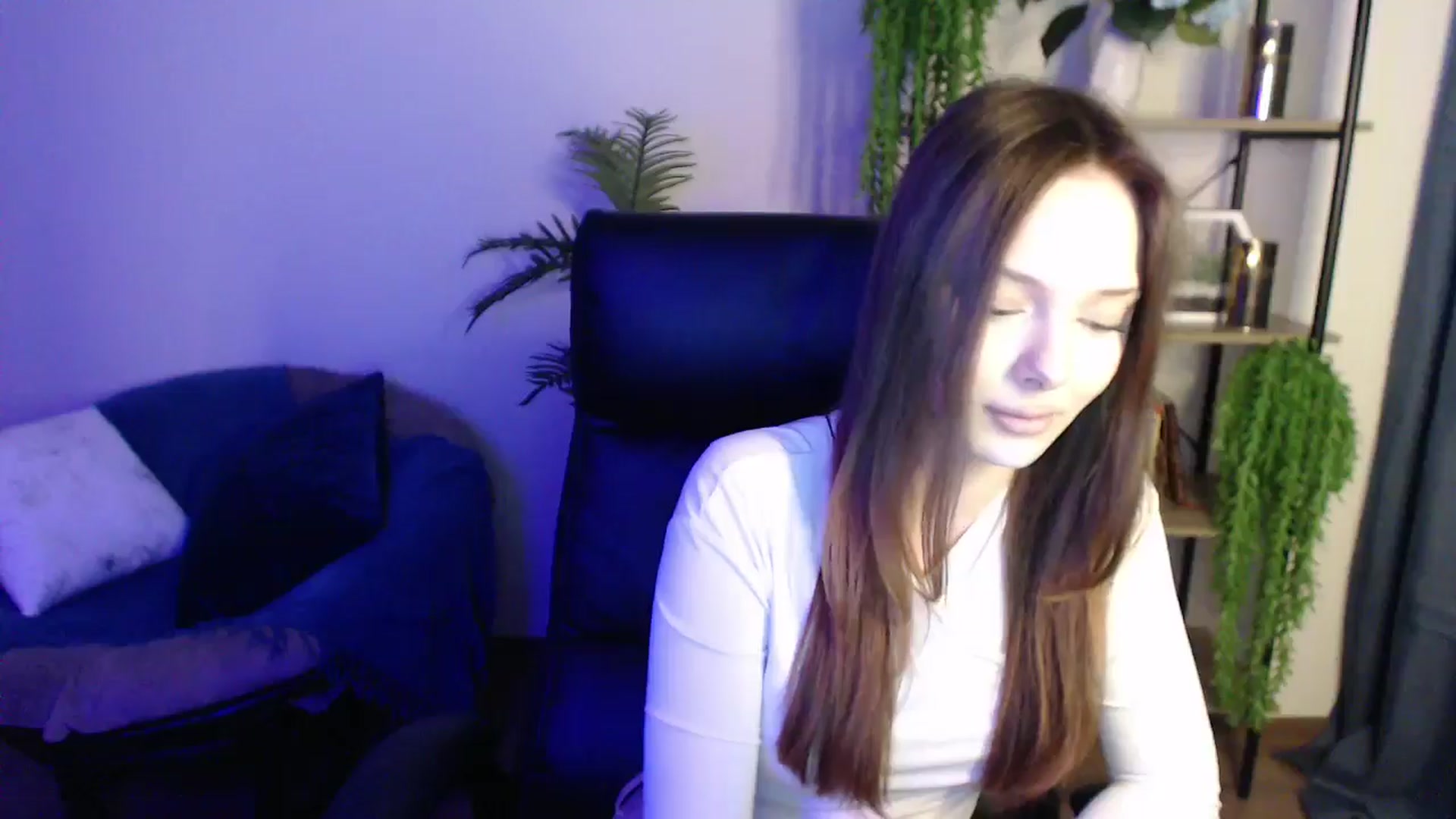 Gallery image thumbnail from KateManelli's myfreecams stream on, 03/04/2025, 13:36 image 4 of 20