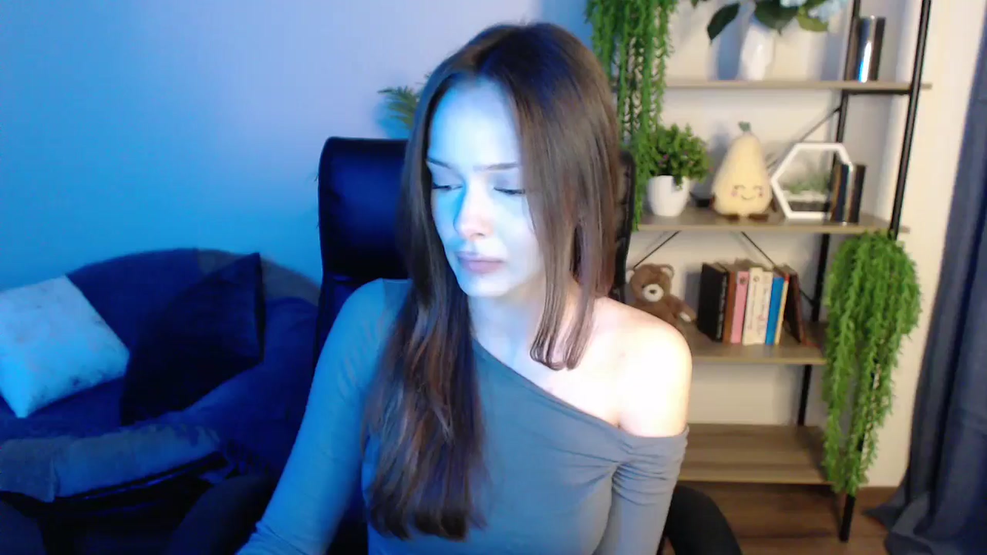 Gallery image thumbnail from KateManelli's myfreecams stream on, 03/05/2025, 13:41 image 20 of 20