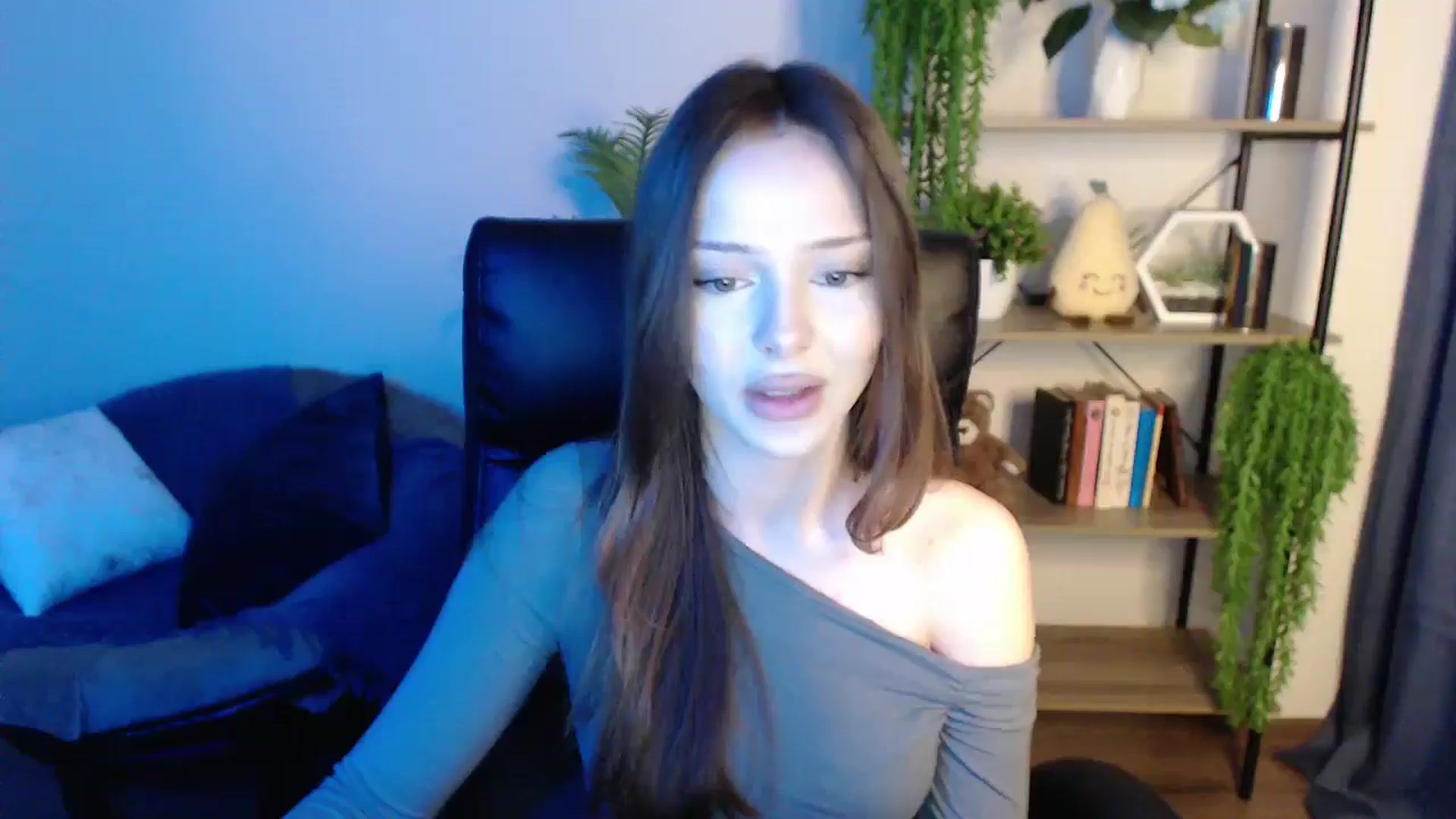 Gallery image thumbnail from KateManelli's myfreecams stream on, 03/05/2025, 13:41 image 19 of 20