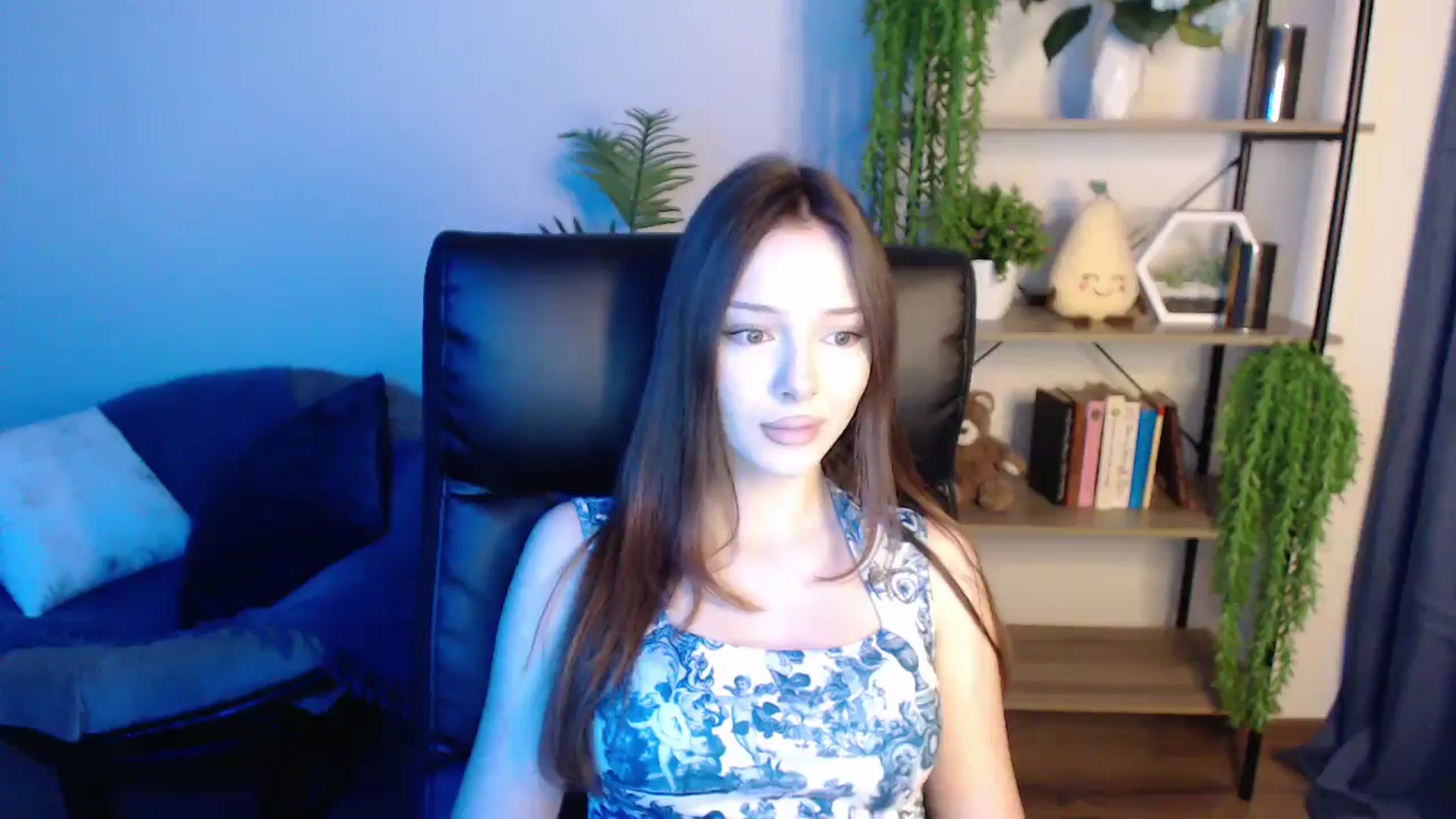 Gallery image thumbnail from KateManelli's myfreecams stream on, 03/07/2025, 09:40 image 6 of 20