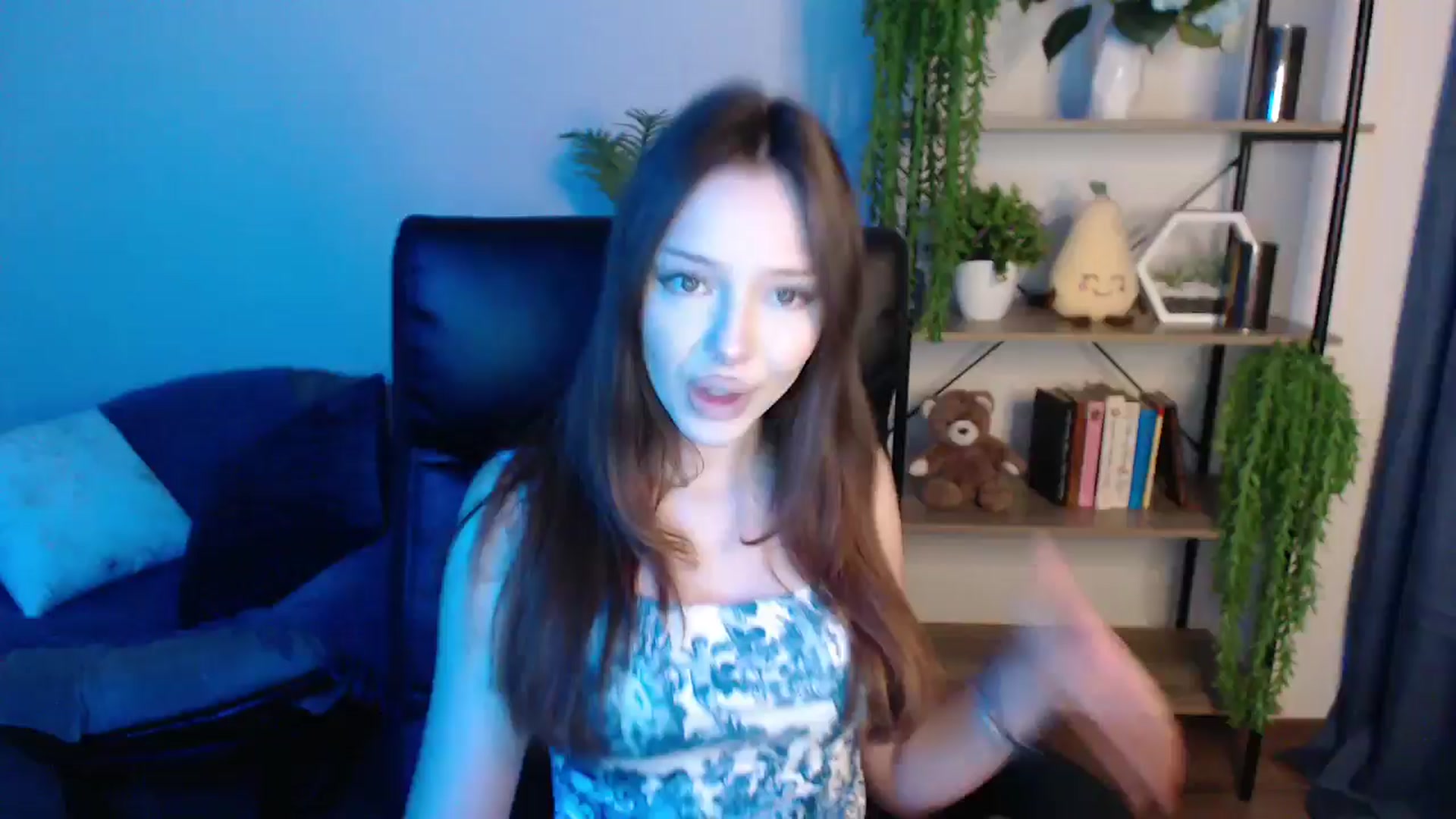 Gallery image thumbnail from KateManelli's myfreecams stream on, 03/07/2025, 09:40 image 2 of 20
