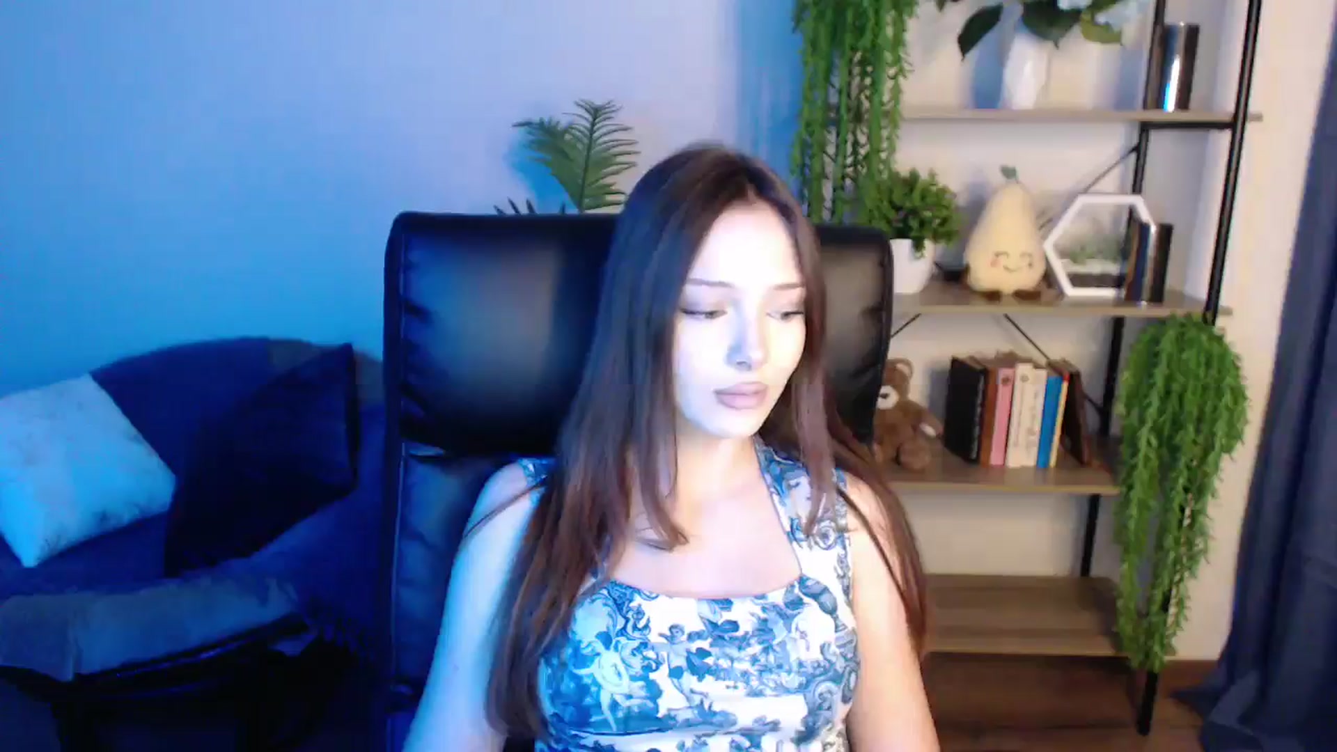 Gallery image thumbnail from KateManelli's myfreecams stream on, 03/07/2025, 09:40 image 4 of 20