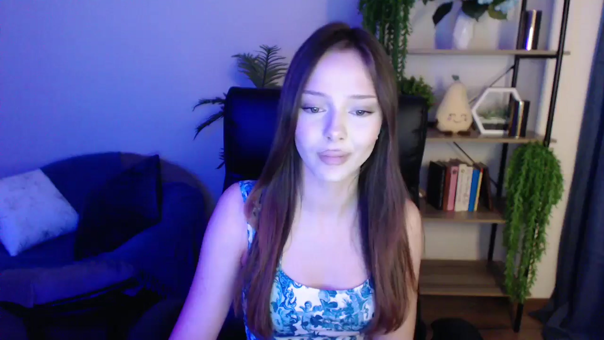Gallery image thumbnail from KateManelli's myfreecams stream on, 03/07/2025, 11:47 image 14 of 20