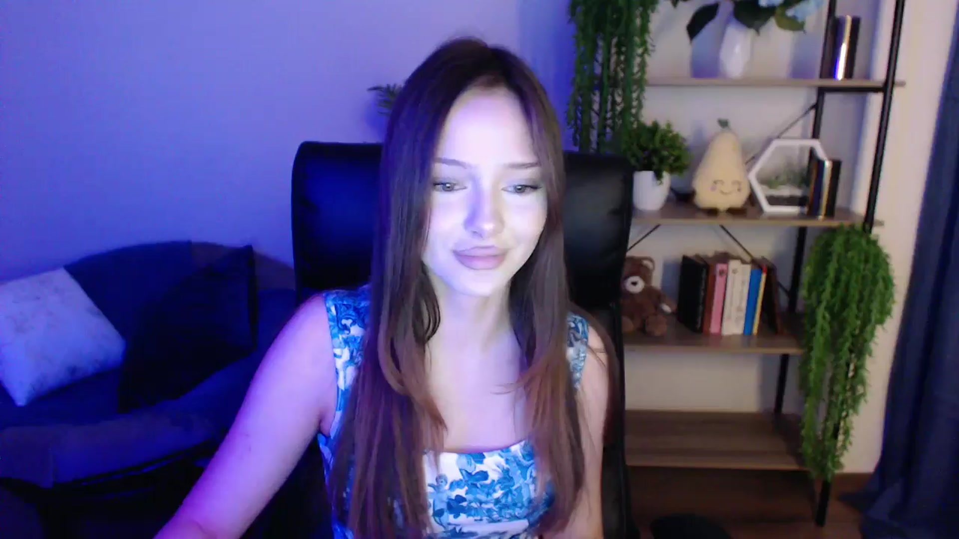 Gallery image thumbnail from KateManelli's myfreecams stream on, 03/07/2025, 11:47 image 11 of 20
