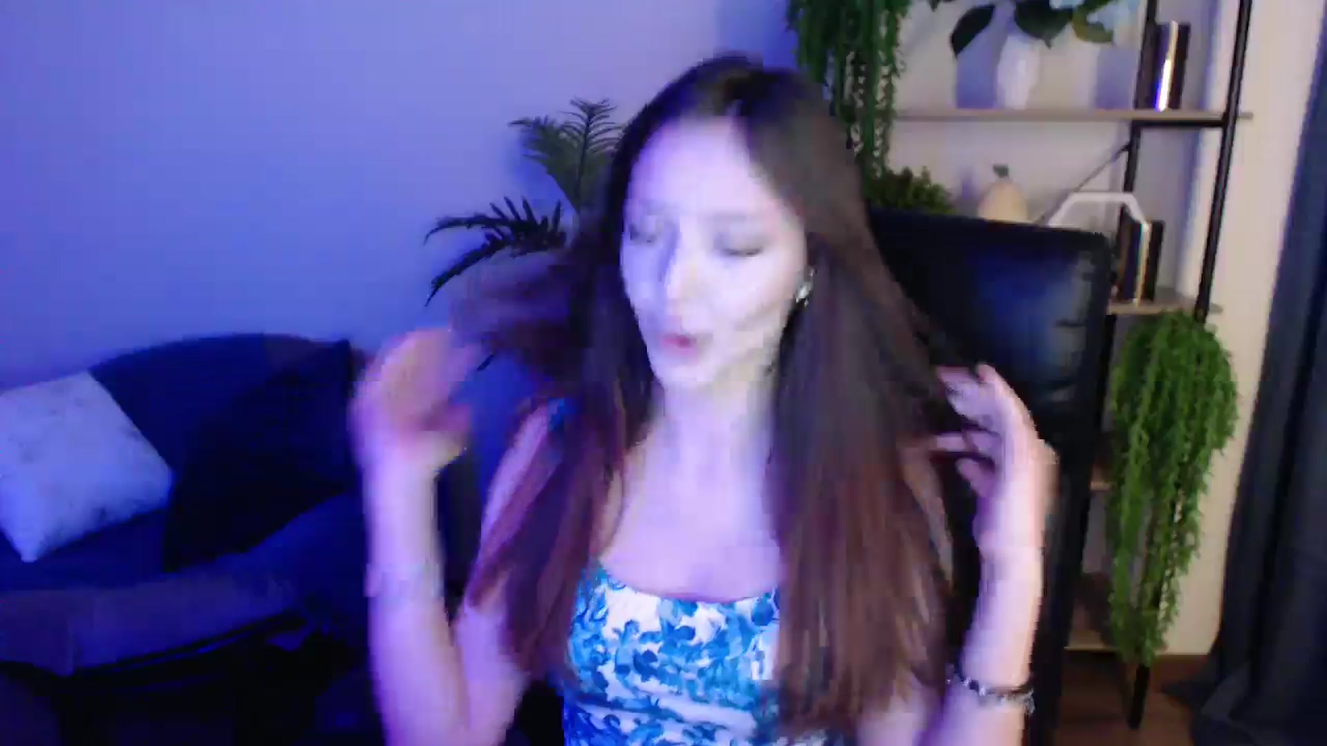 Gallery image thumbnail from KateManelli's myfreecams stream on, 03/07/2025, 11:47 image 15 of 20