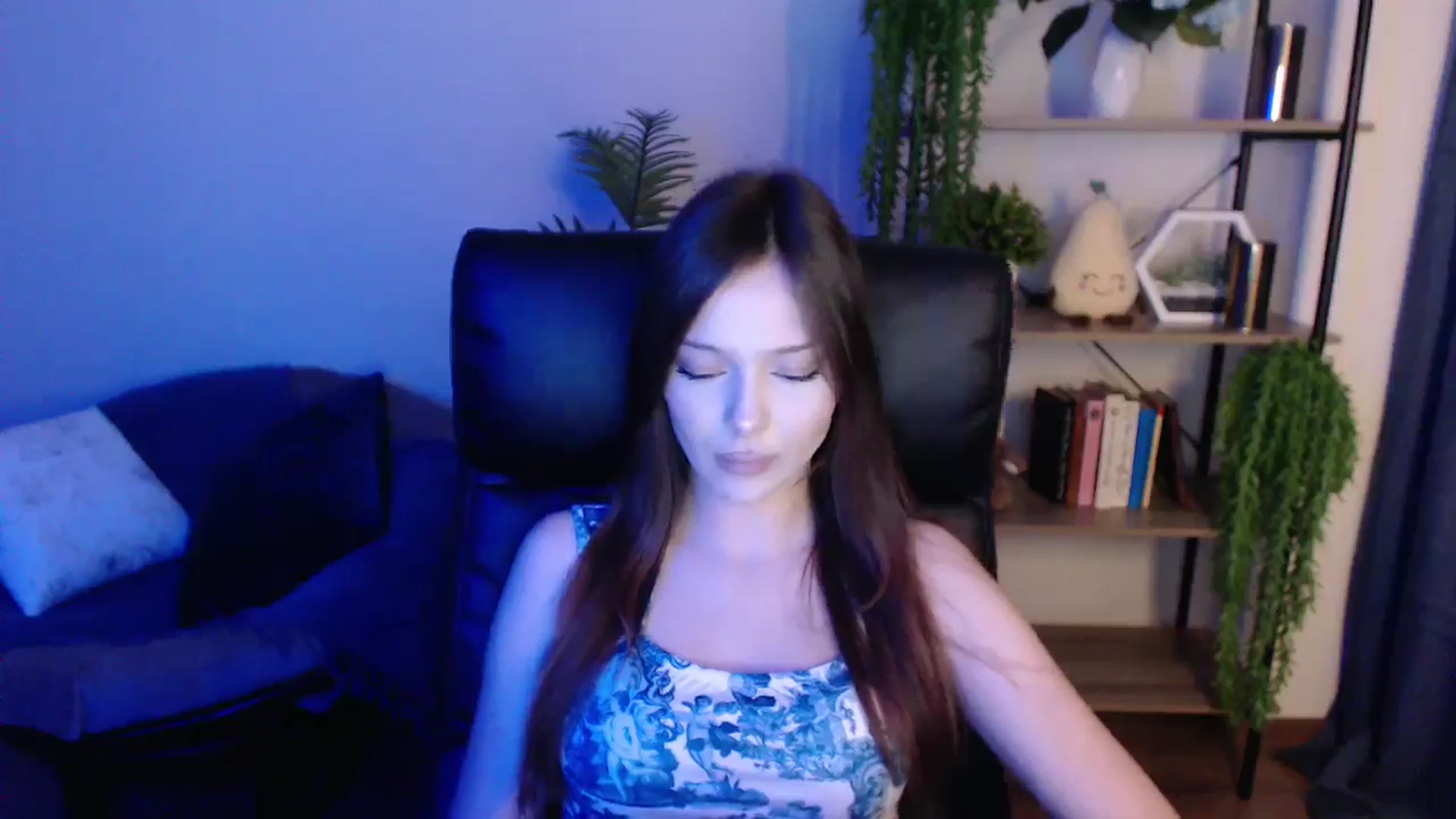Gallery image thumbnail from KateManelli's myfreecams stream on, 03/07/2025, 12:32 image 20 of 20