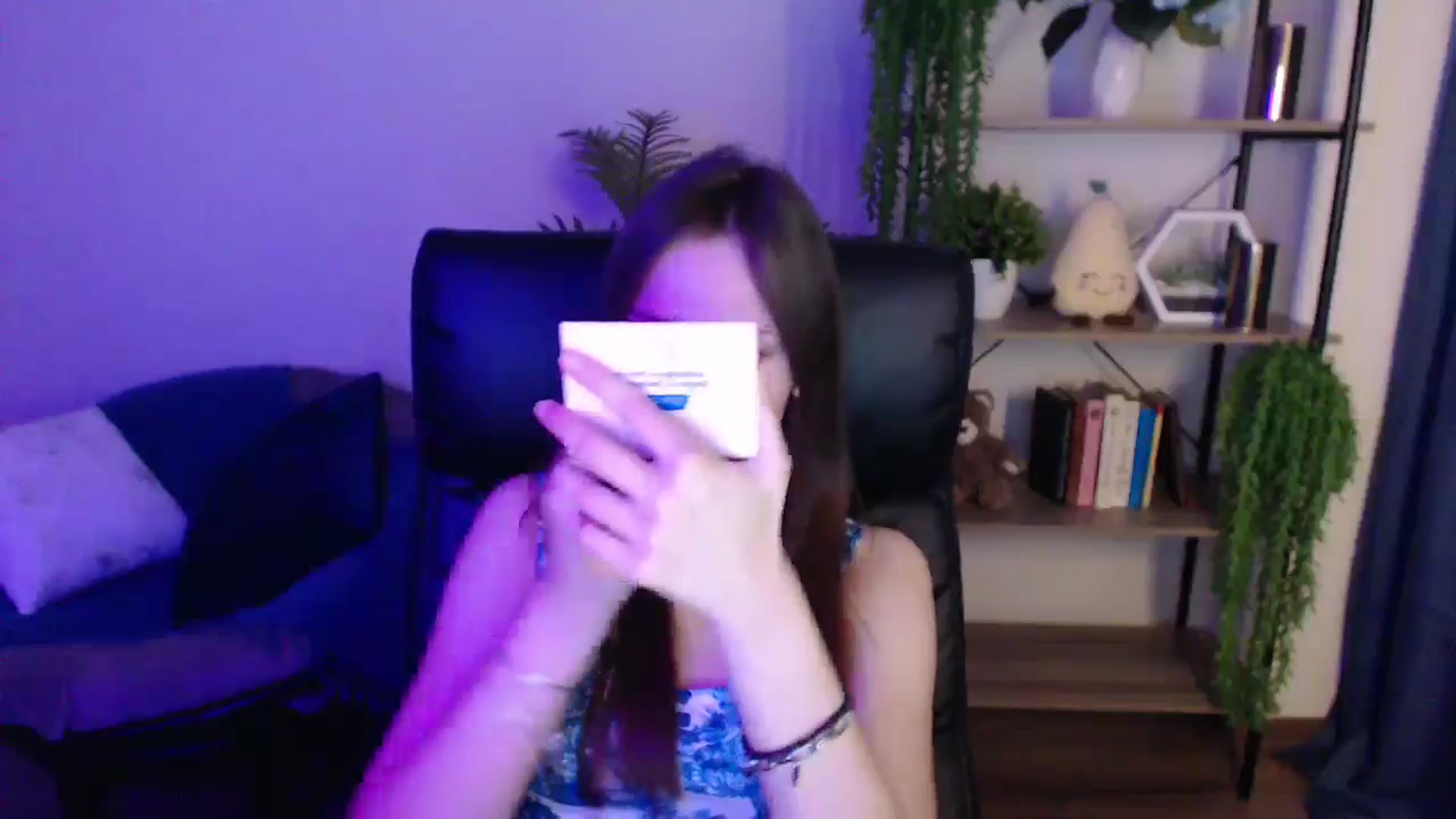 Gallery image thumbnail from KateManelli's myfreecams stream on, 03/07/2025, 14:51 image 14 of 20