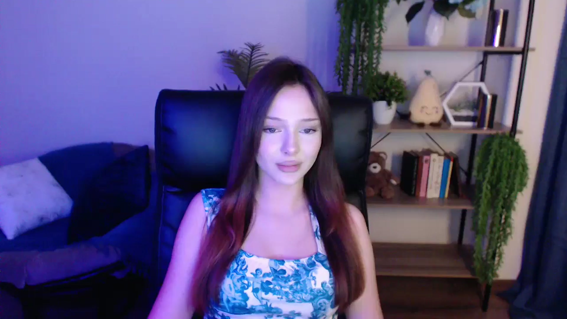 Gallery image thumbnail from KateManelli's myfreecams stream on, 03/07/2025, 14:51 image 4 of 20