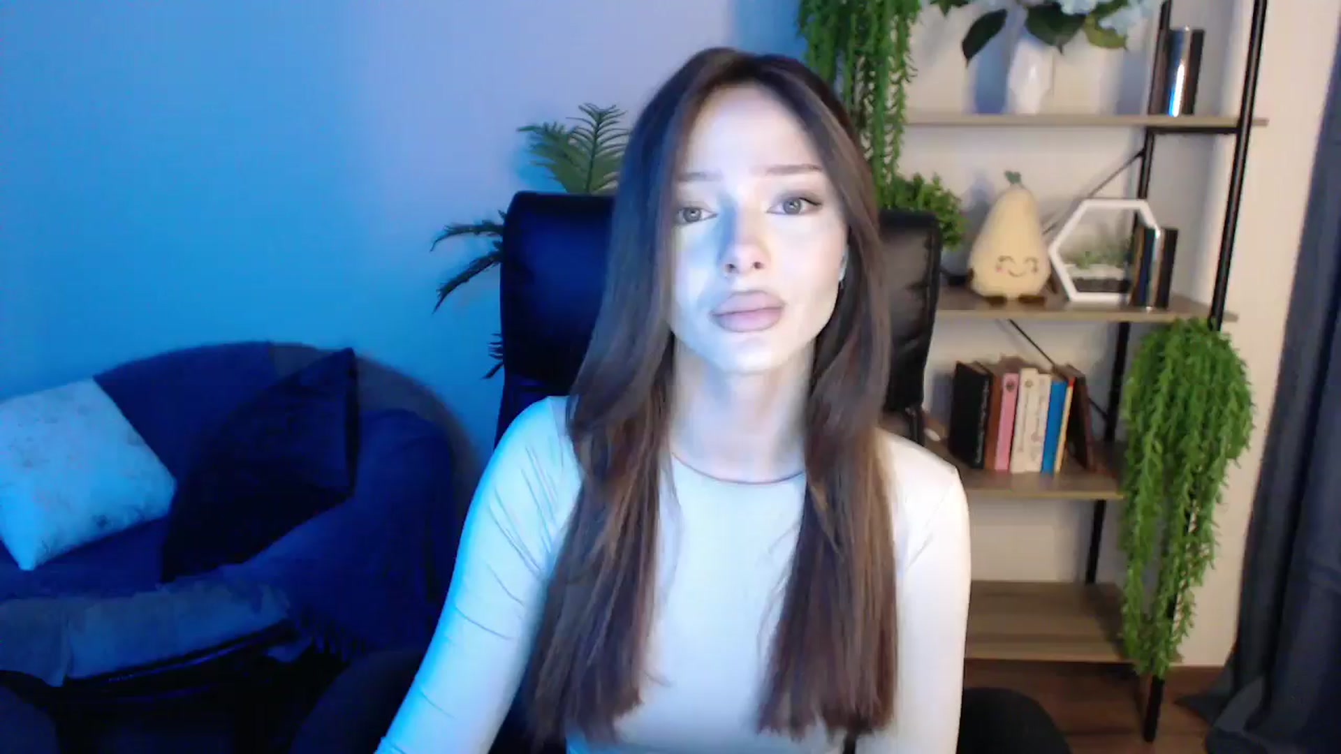 Gallery image thumbnail from KateManelli's myfreecams stream on, 03/08/2025, 09:53 image 1 of 20