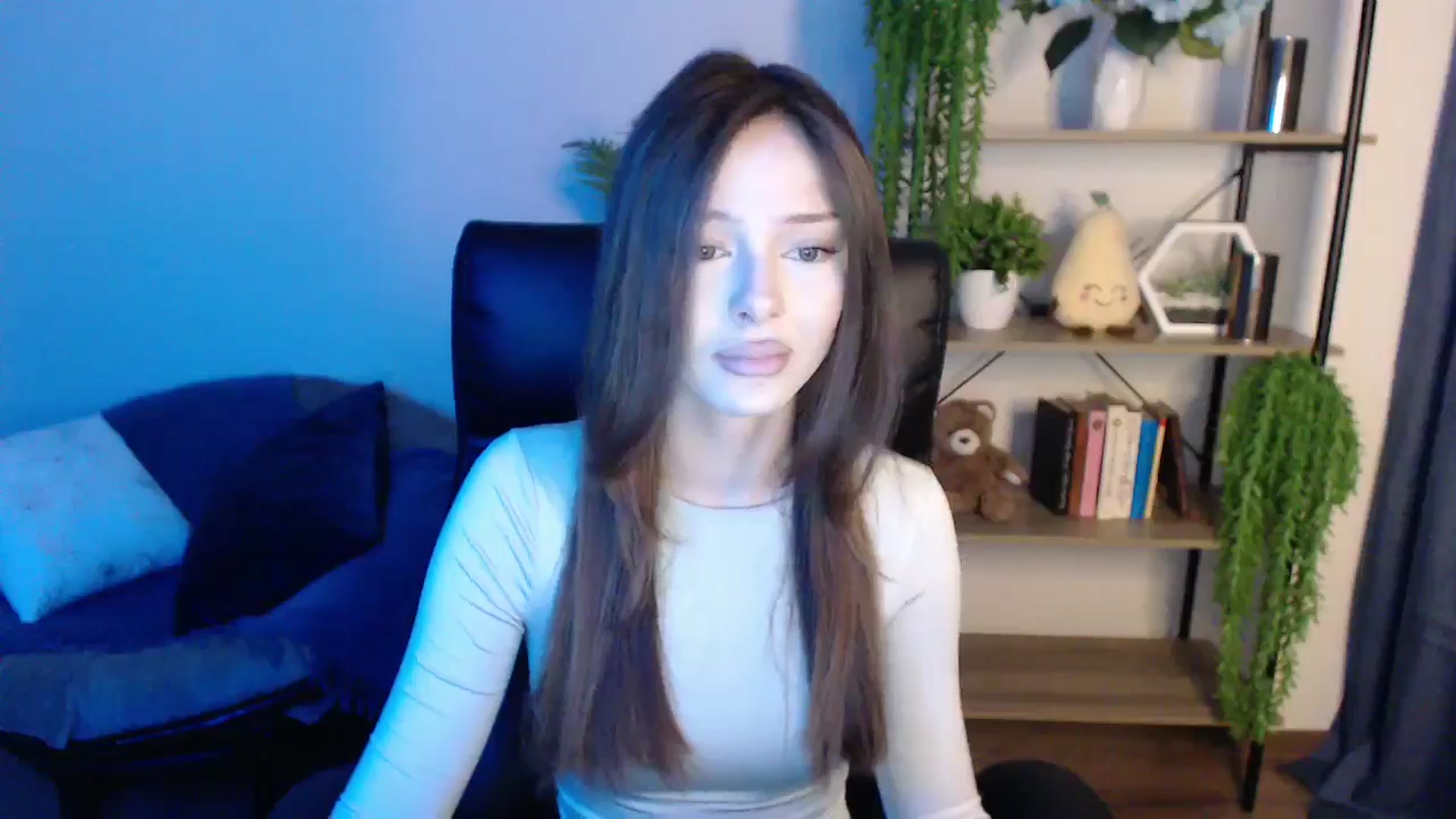 Gallery image thumbnail from KateManelli's myfreecams stream on, 03/08/2025, 09:53 image 9 of 20