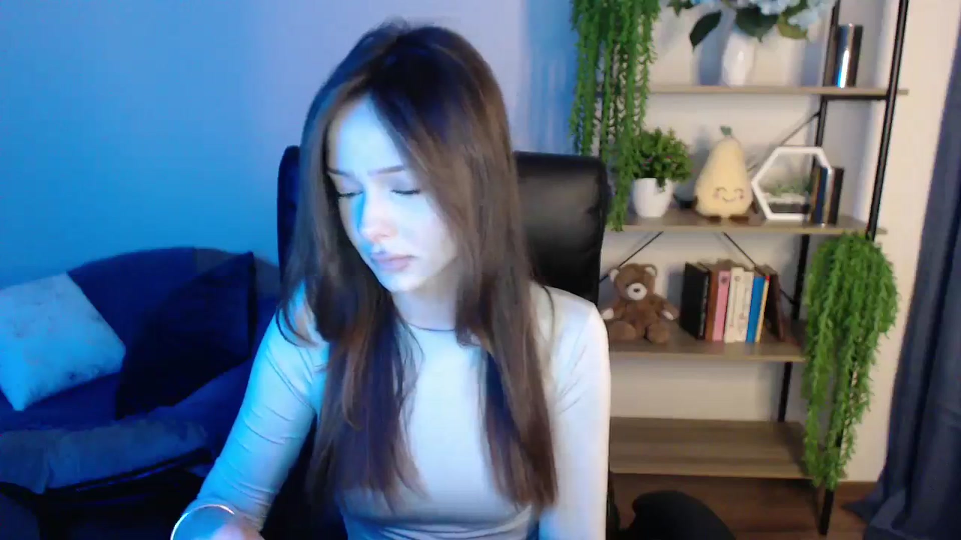 Gallery image thumbnail from KateManelli's myfreecams stream on, 03/08/2025, 09:53 image 6 of 20