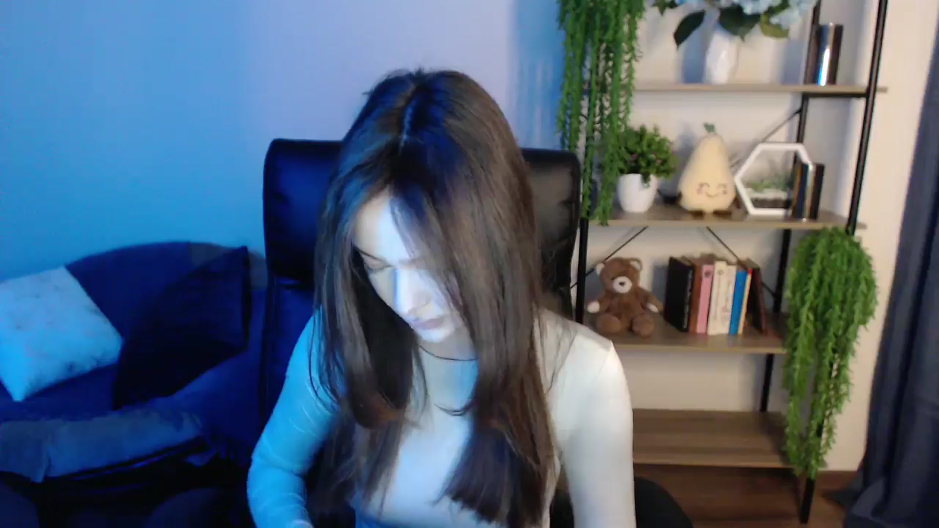 Gallery image thumbnail from KateManelli's myfreecams stream on, 03/08/2025, 10:19 image 2 of 20