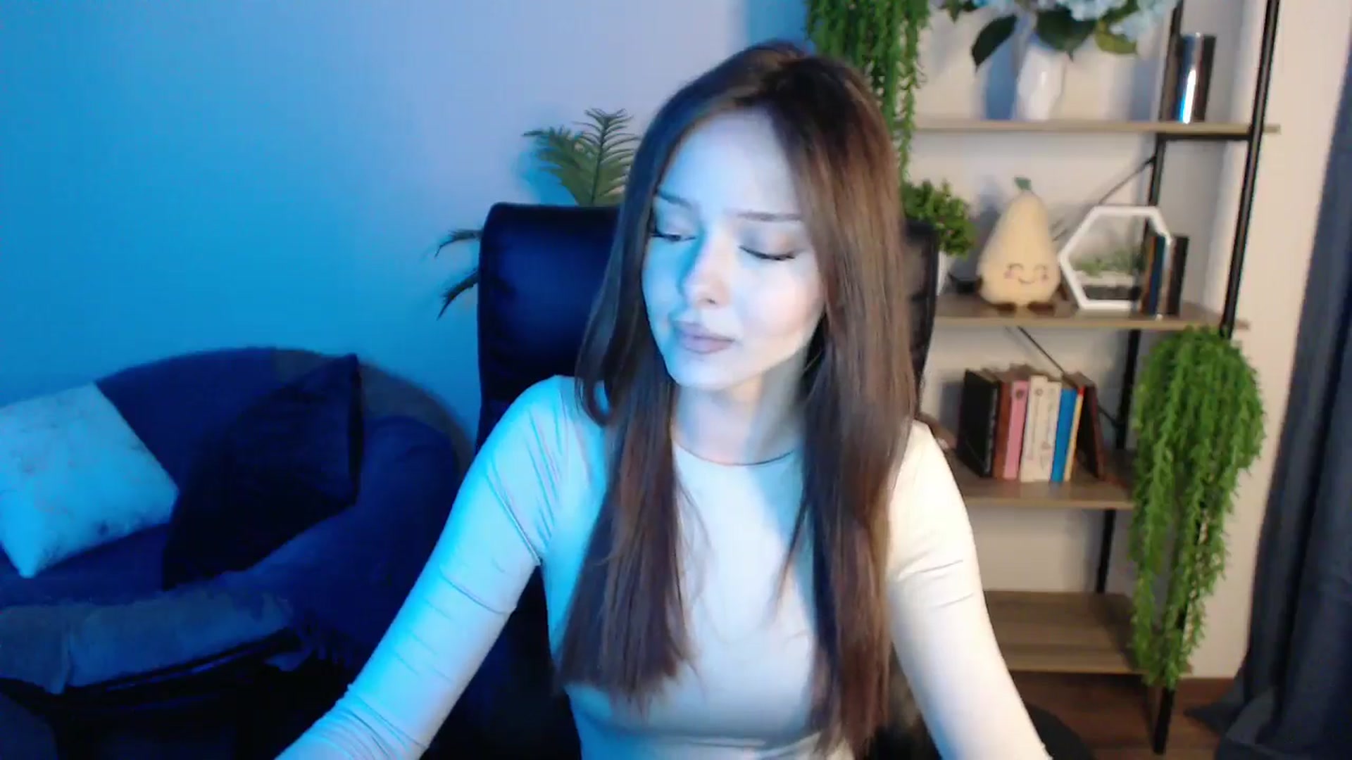 Gallery image thumbnail from KateManelli's myfreecams stream on, 03/08/2025, 10:19 image 7 of 20