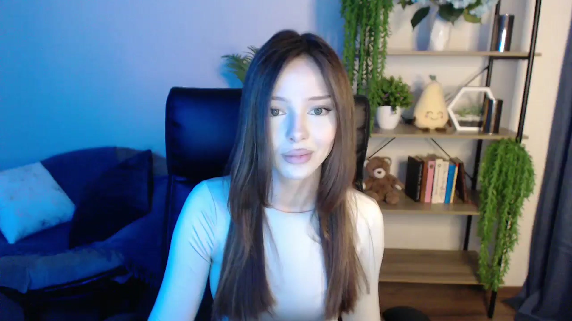 Gallery image thumbnail from KateManelli's myfreecams stream on, 03/08/2025, 10:19 image 18 of 20