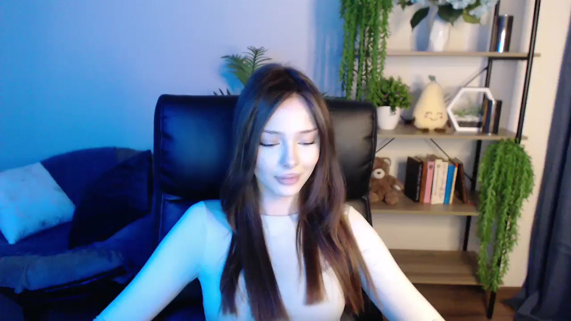 Gallery image thumbnail from KateManelli's myfreecams stream on, 03/08/2025, 11:06 image 7 of 20