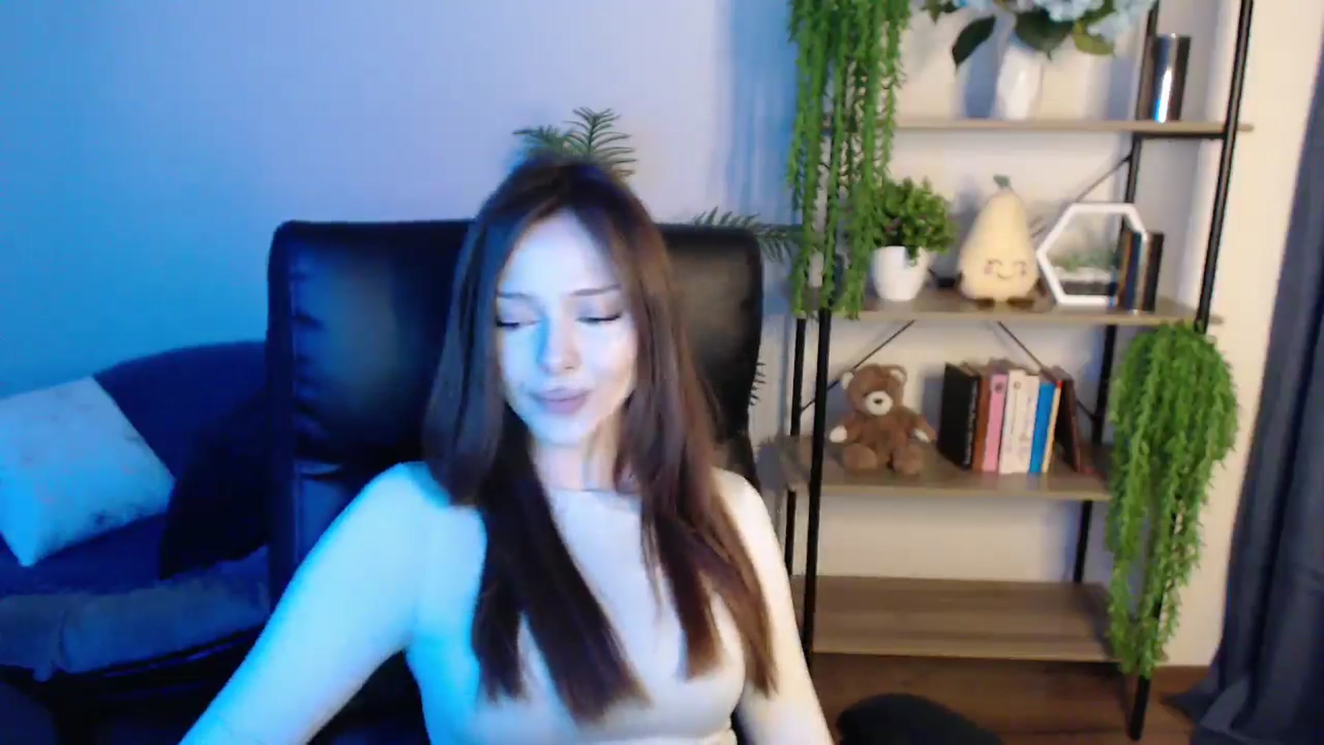 Gallery image thumbnail from KateManelli's myfreecams stream on, 03/08/2025, 11:06 image 8 of 20