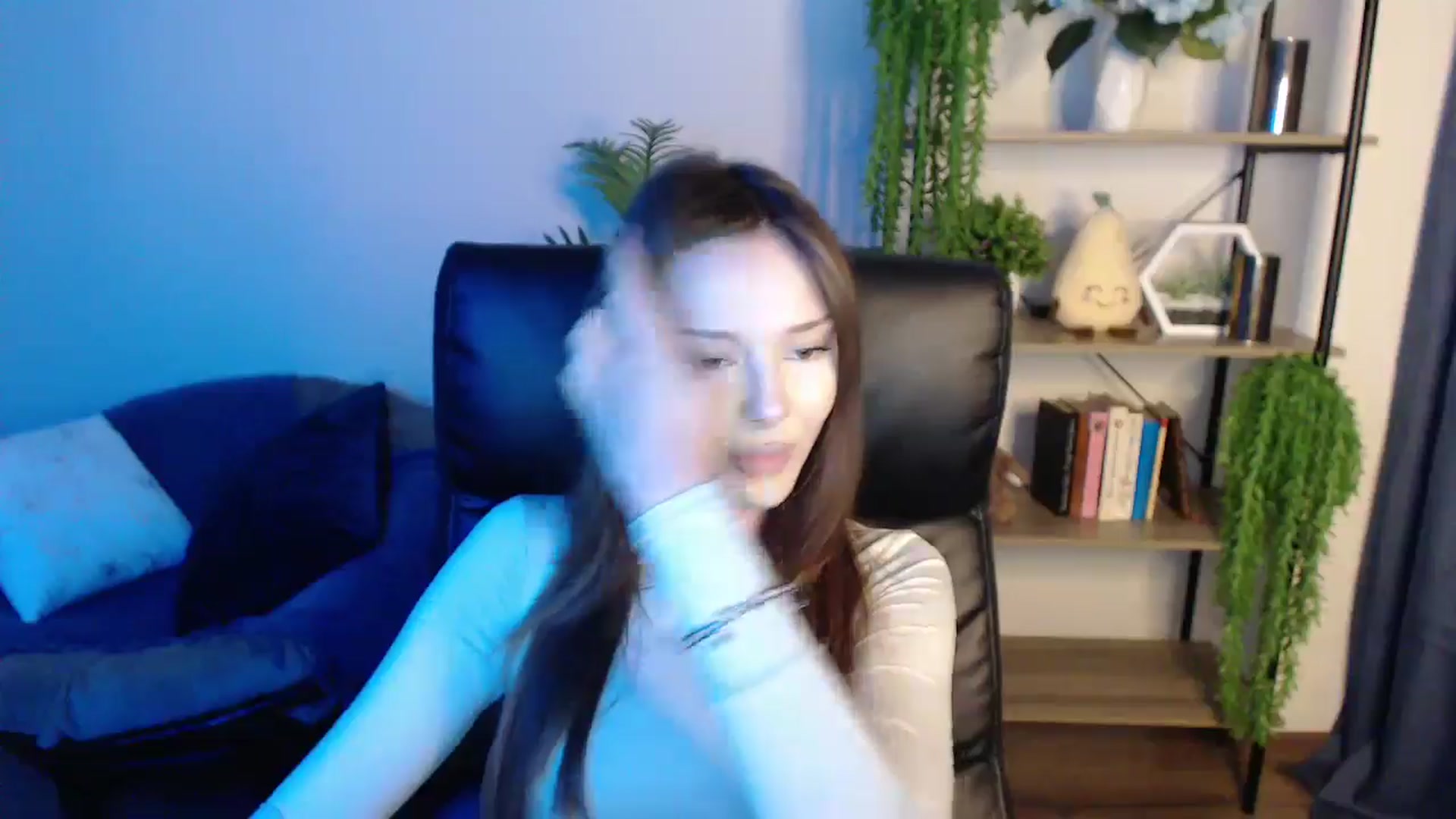 Gallery image thumbnail from KateManelli's myfreecams stream on, 03/08/2025, 11:06 image 18 of 20
