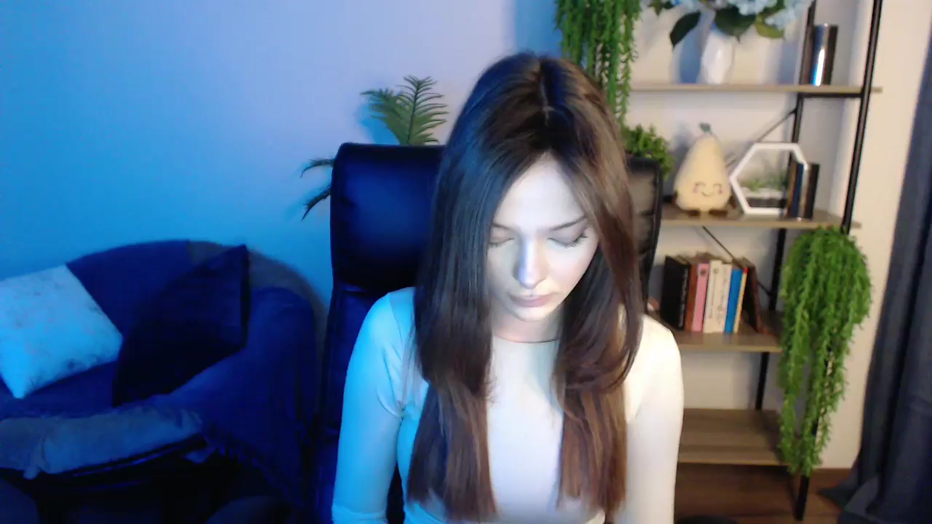 Gallery image thumbnail from KateManelli's myfreecams stream on, 03/08/2025, 12:38 image 7 of 20
