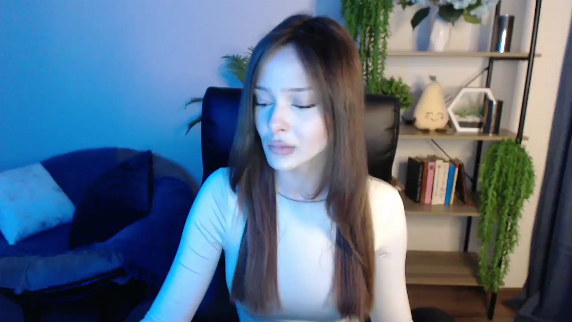 Gallery image thumbnail from KateManelli's myfreecams stream on, 03/08/2025, 12:38 image 1 of 20
