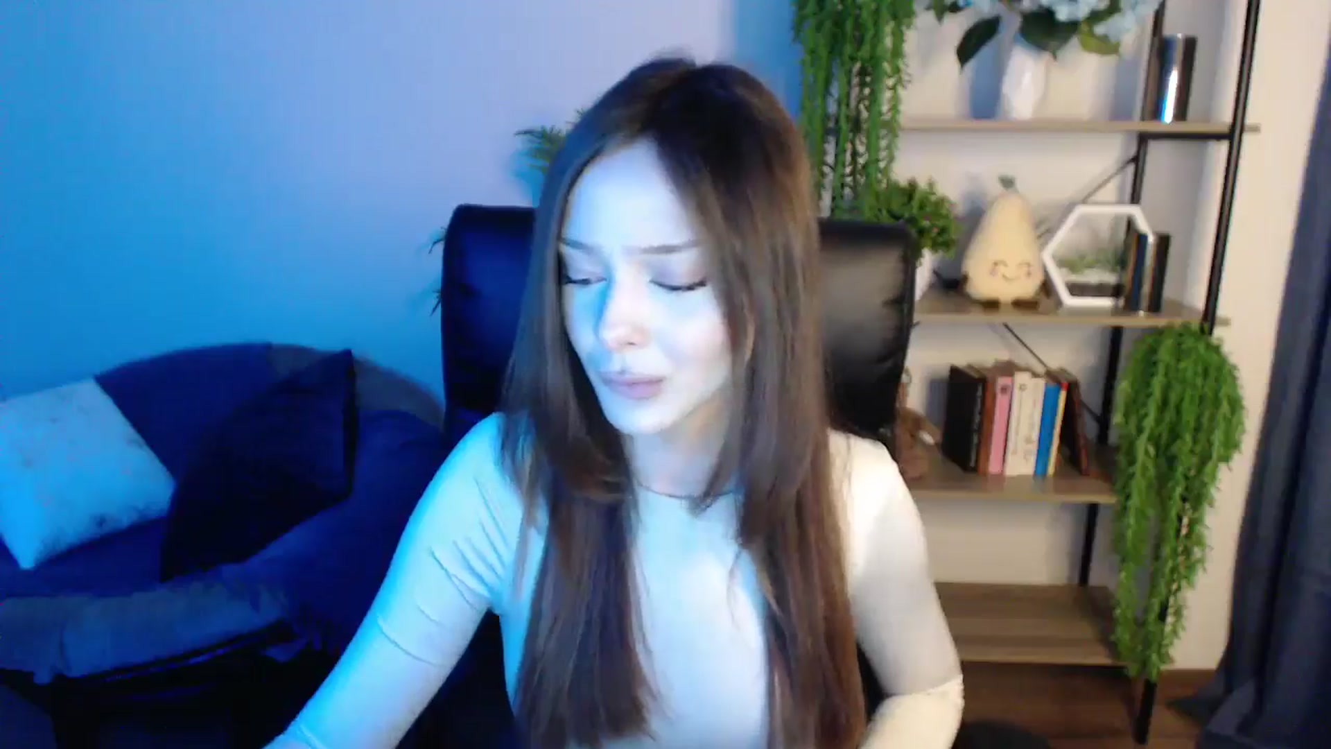 Gallery image thumbnail from KateManelli's myfreecams stream on, 03/08/2025, 12:38 image 15 of 20