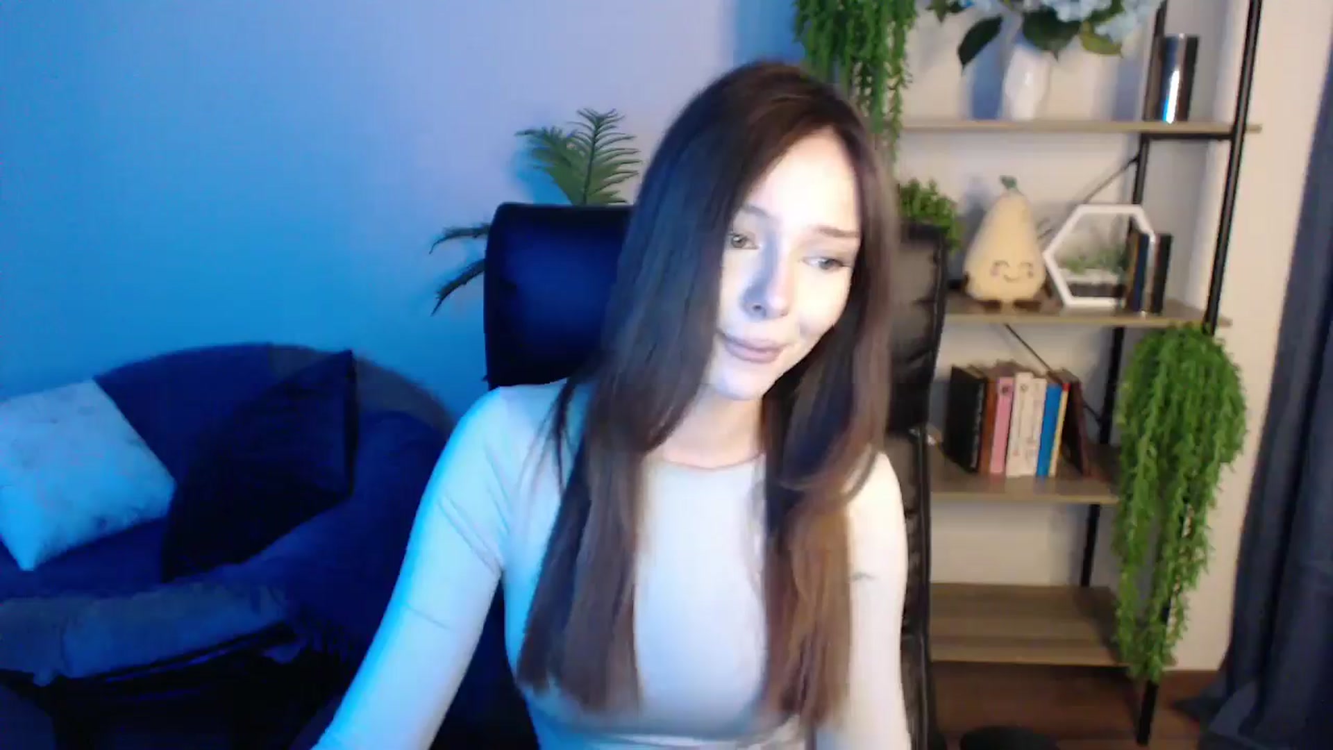 Gallery image thumbnail from KateManelli's myfreecams stream on, 03/08/2025, 12:38 image 3 of 20