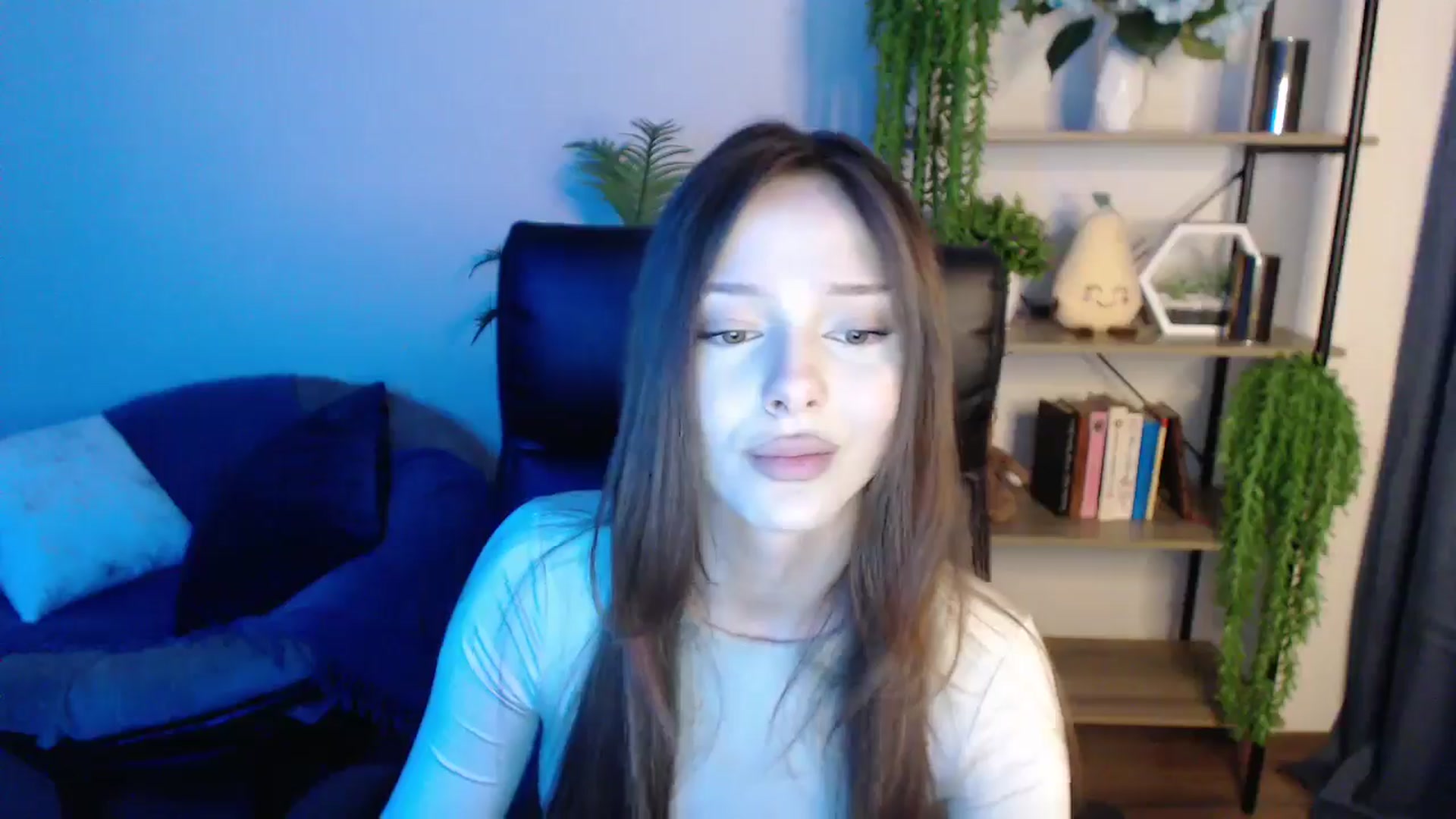 Gallery image thumbnail from KateManelli's myfreecams stream on, 03/08/2025, 13:03 image 19 of 20