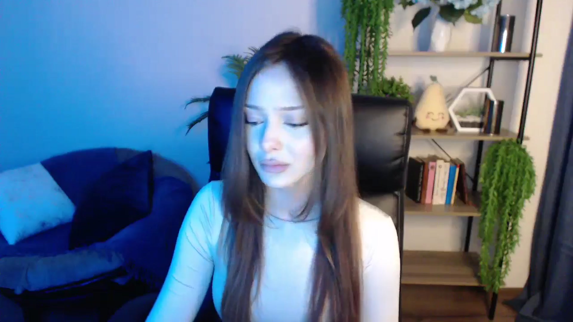 Gallery image thumbnail from KateManelli's myfreecams stream on, 03/08/2025, 13:03 image 3 of 20