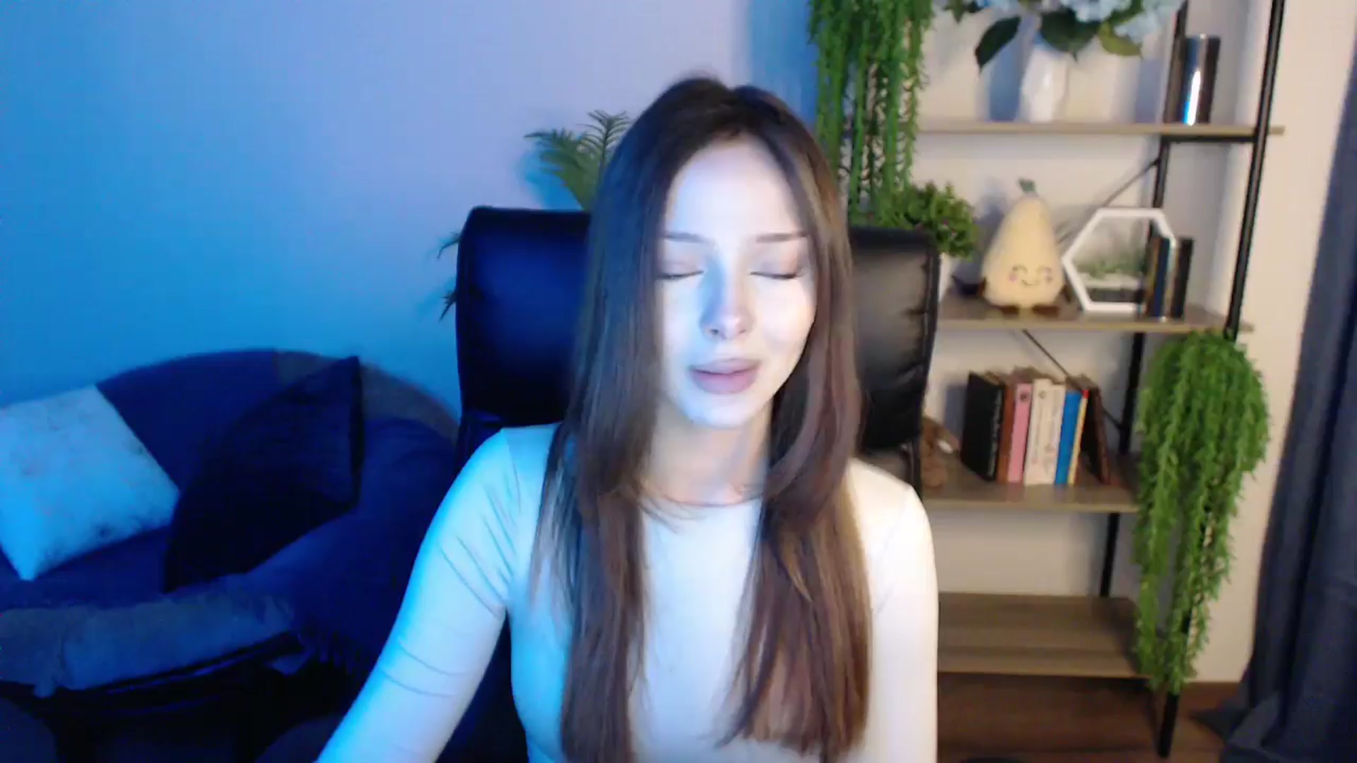 Gallery image thumbnail from KateManelli's myfreecams stream on, 03/08/2025, 13:03 image 1 of 20