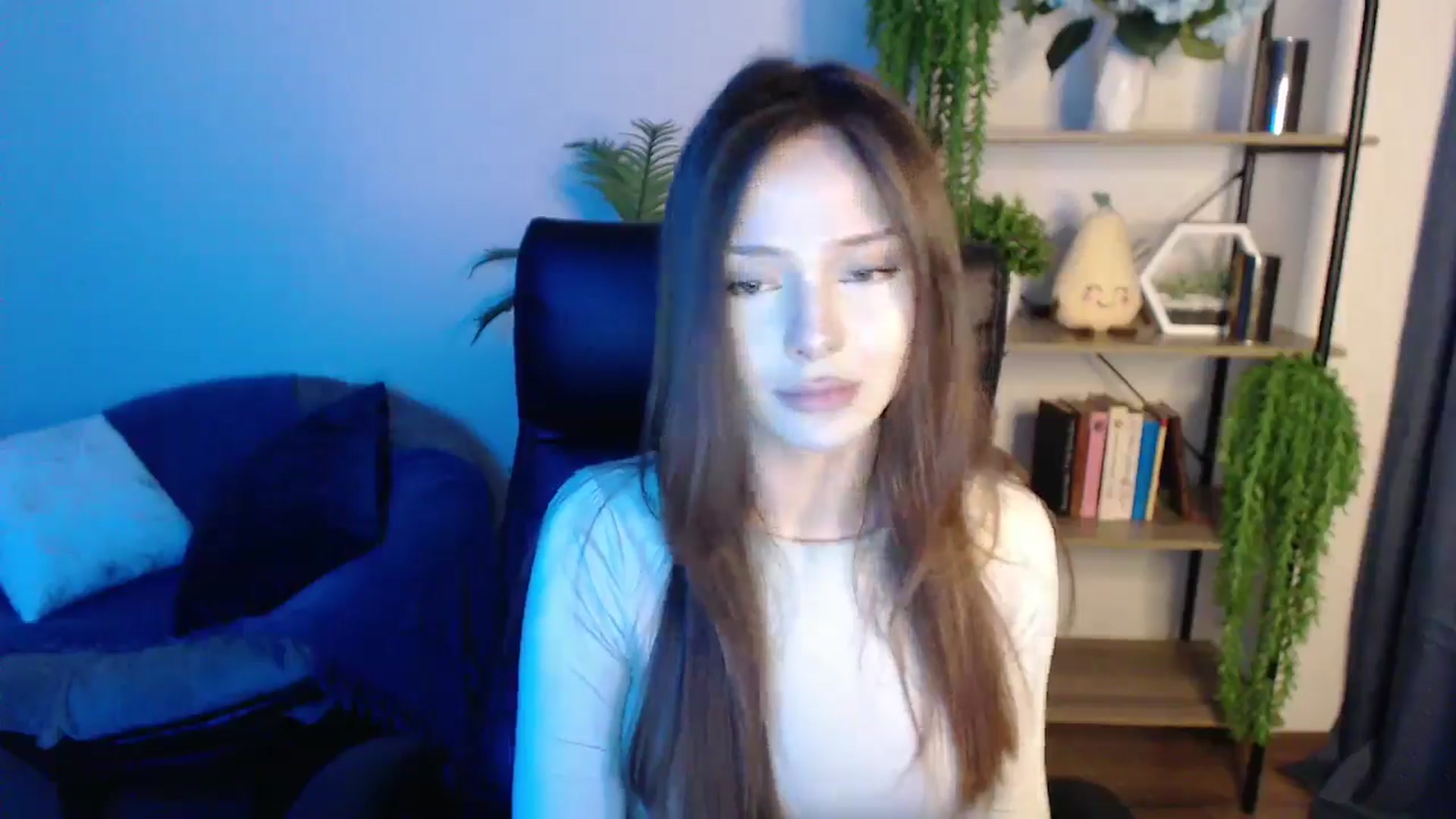 Gallery image thumbnail from KateManelli's myfreecams stream on, 03/08/2025, 13:03 image 16 of 20