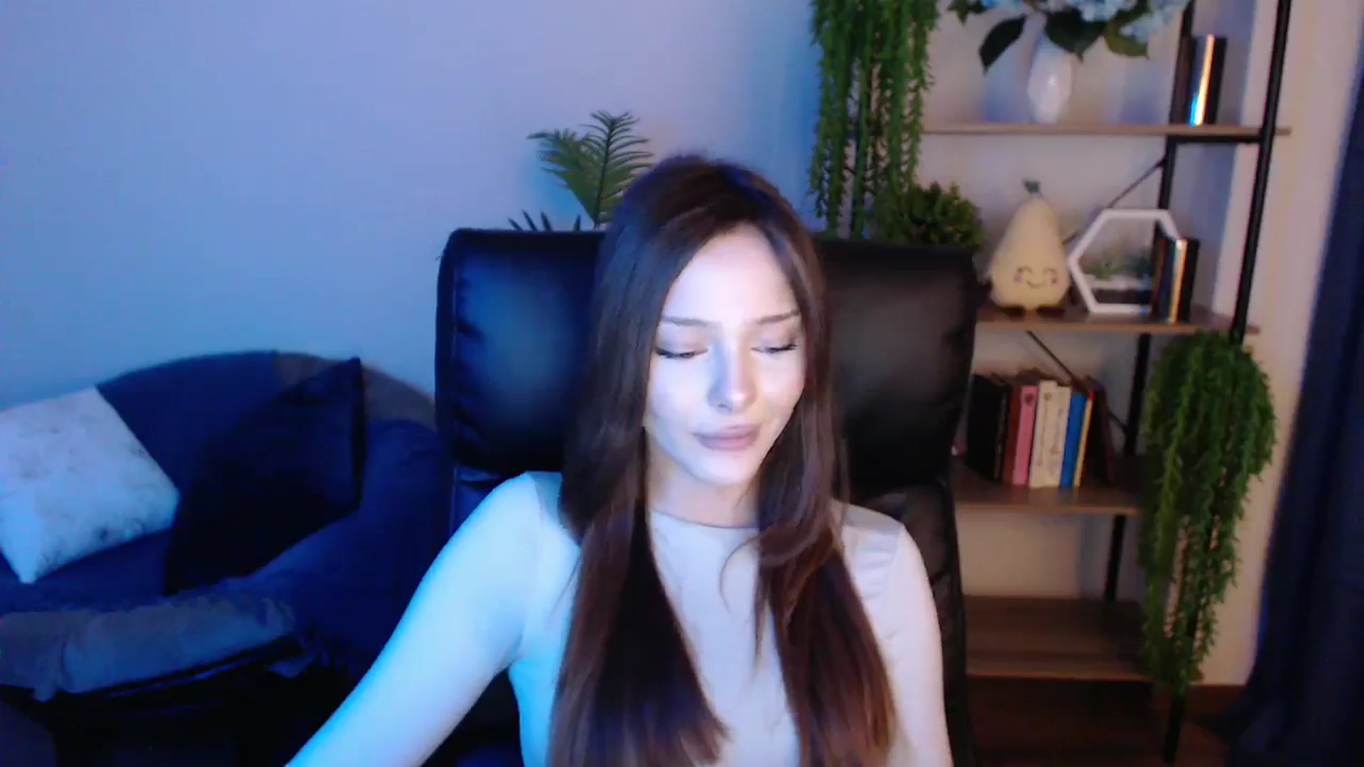 Gallery image thumbnail from KateManelli's myfreecams stream on, 03/08/2025, 14:11 image 18 of 20