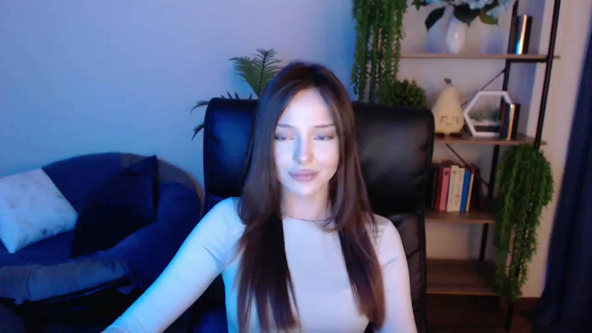 Gallery image thumbnail from KateManelli's myfreecams stream on, 03/08/2025, 14:11 image 3 of 20