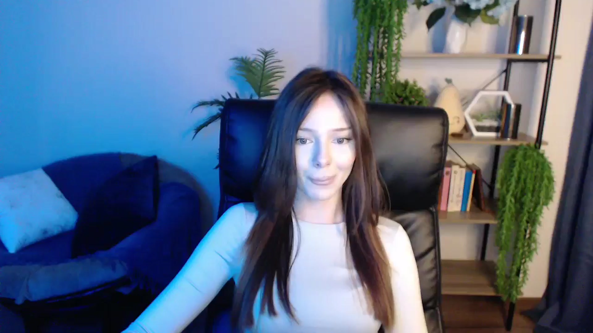 Gallery image thumbnail from KateManelli's myfreecams stream on, 03/08/2025, 14:11 image 1 of 20