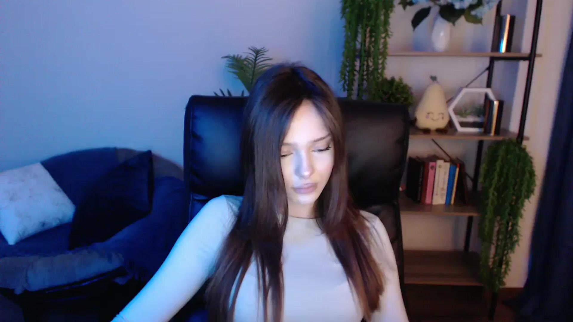 Gallery image thumbnail from KateManelli's myfreecams stream on, 03/08/2025, 14:11 image 6 of 20