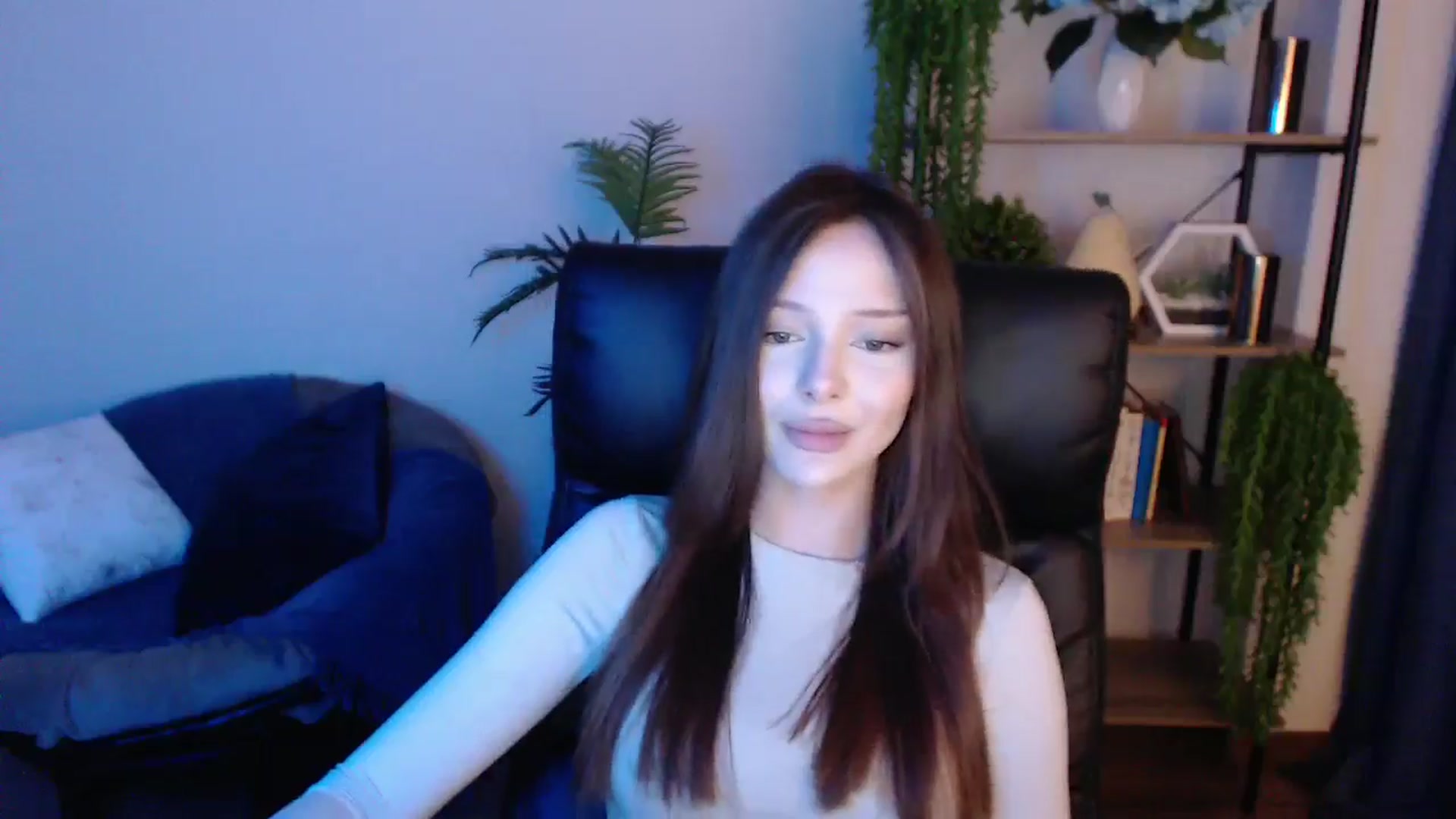 Gallery image thumbnail from KateManelli's myfreecams stream on, 03/08/2025, 14:11 image 9 of 20