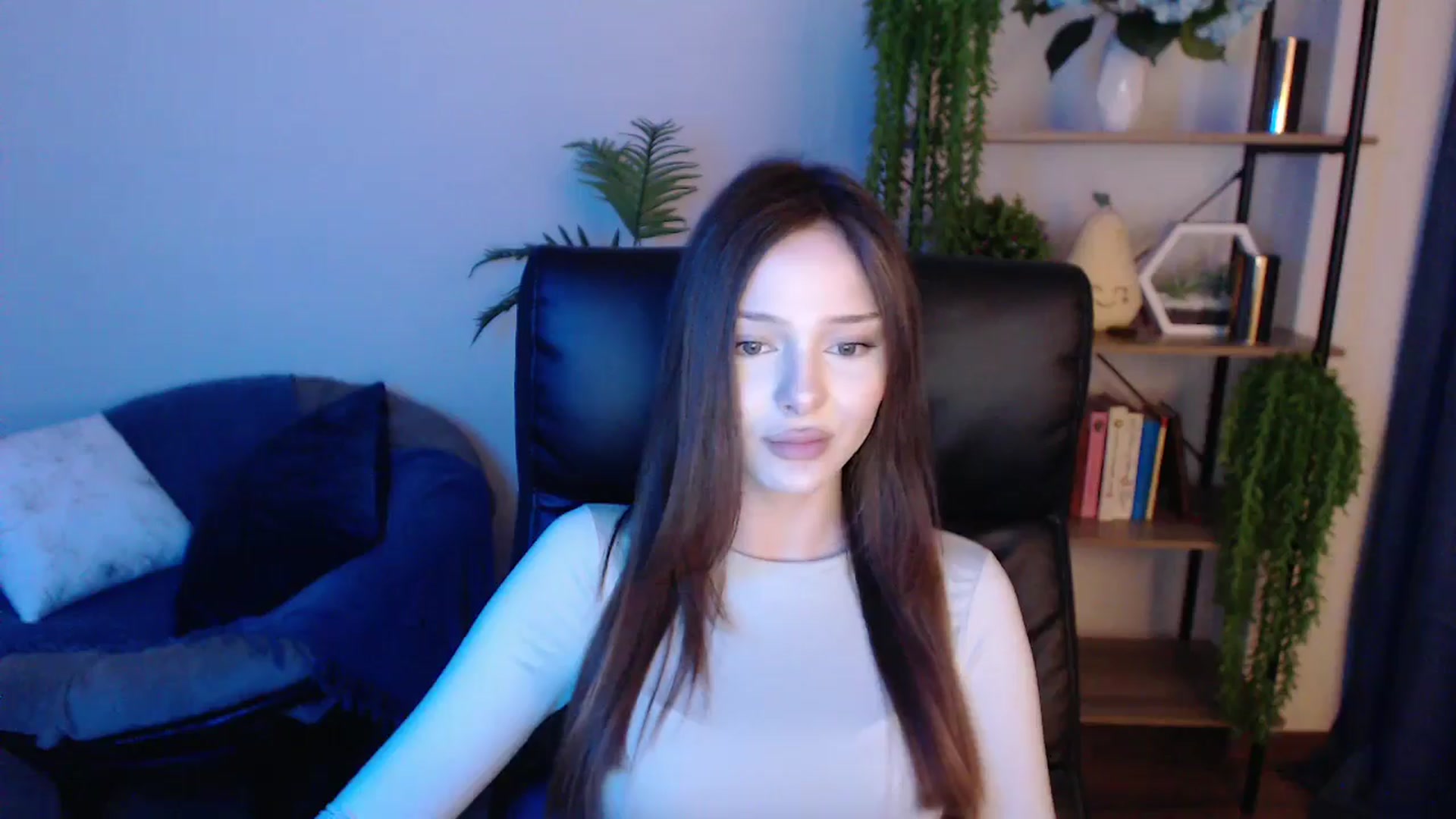 Gallery image thumbnail from KateManelli's myfreecams stream on, 03/08/2025, 14:43 image 14 of 20