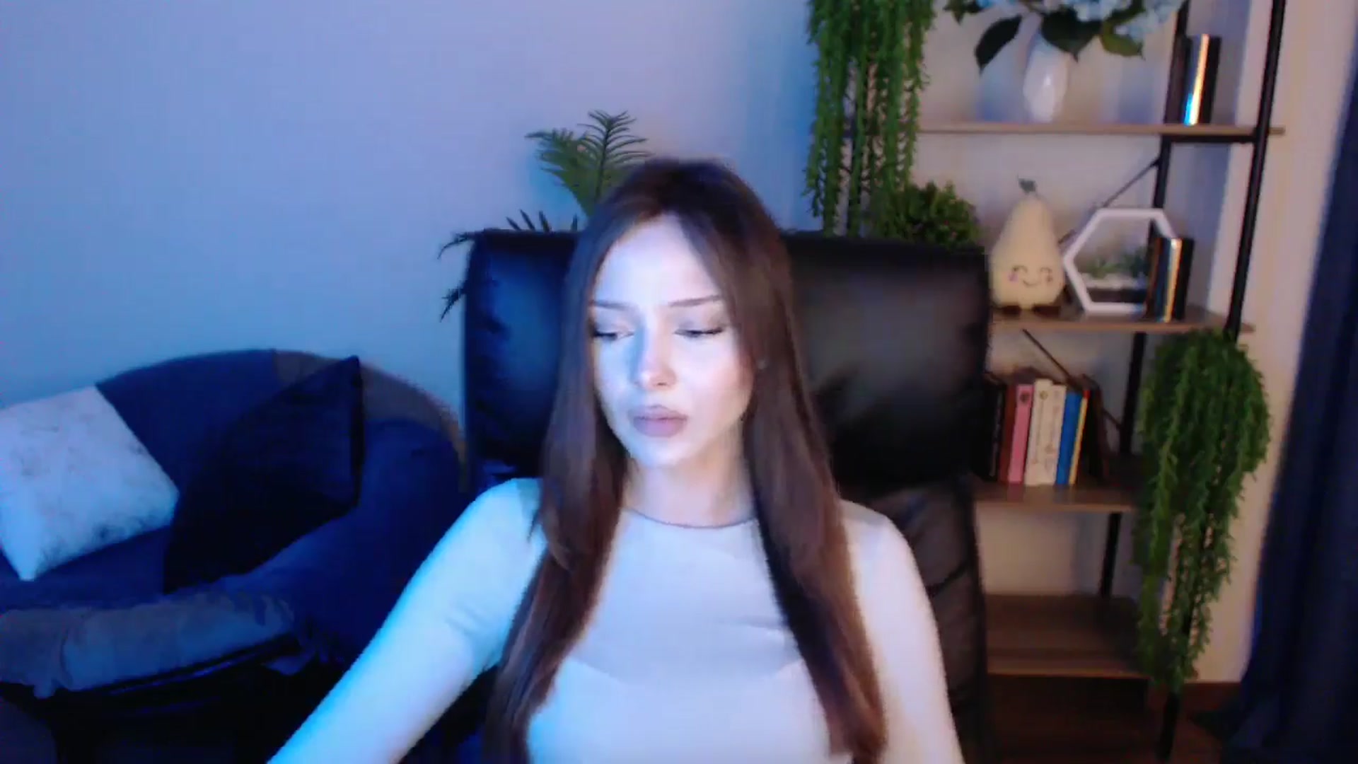 Gallery image thumbnail from KateManelli's myfreecams stream on, 03/08/2025, 14:43 image 17 of 20